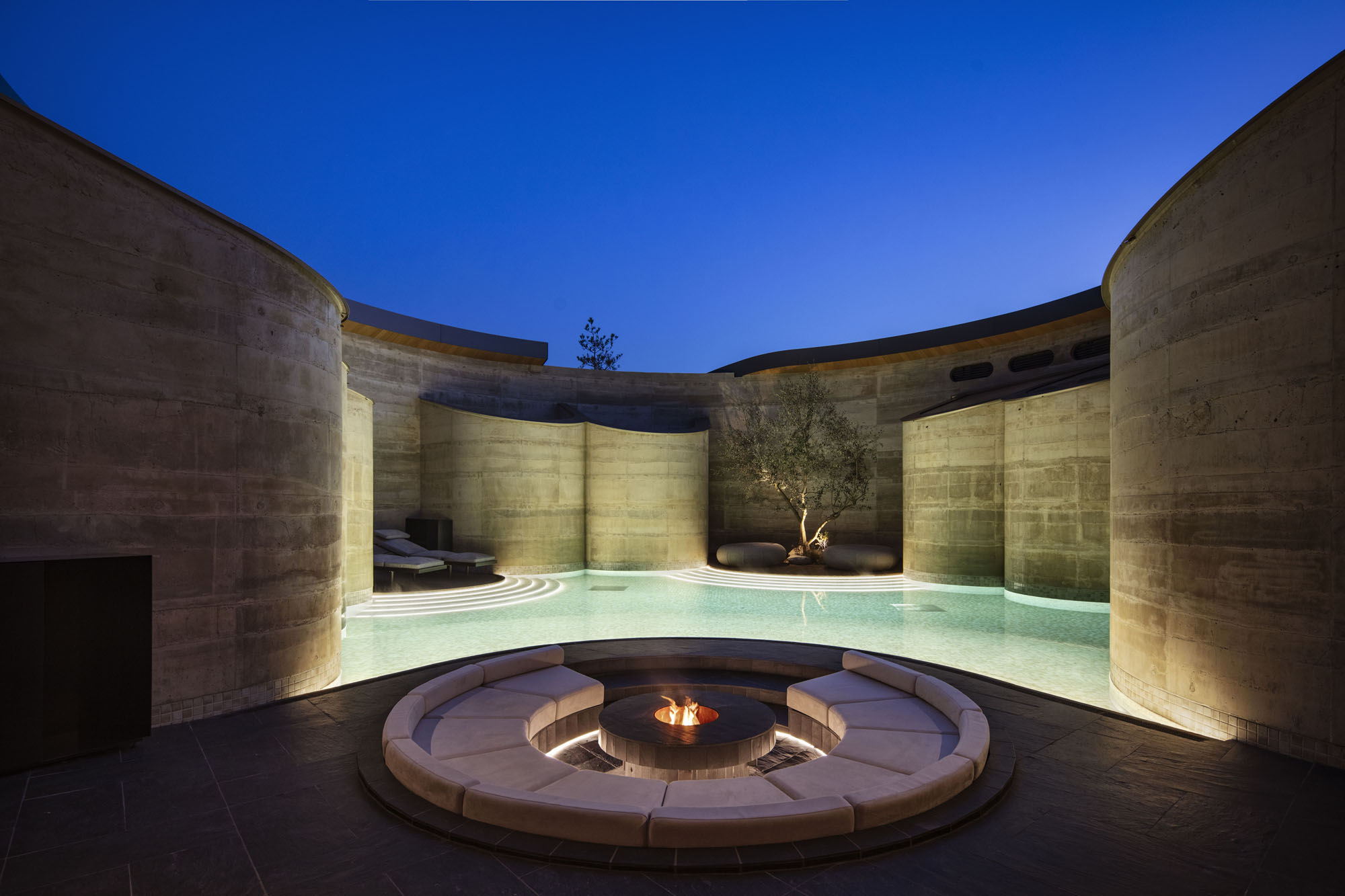 〈NOT A HOTEL SETOUCHI〉BIG(Bjarke Ingels Group)