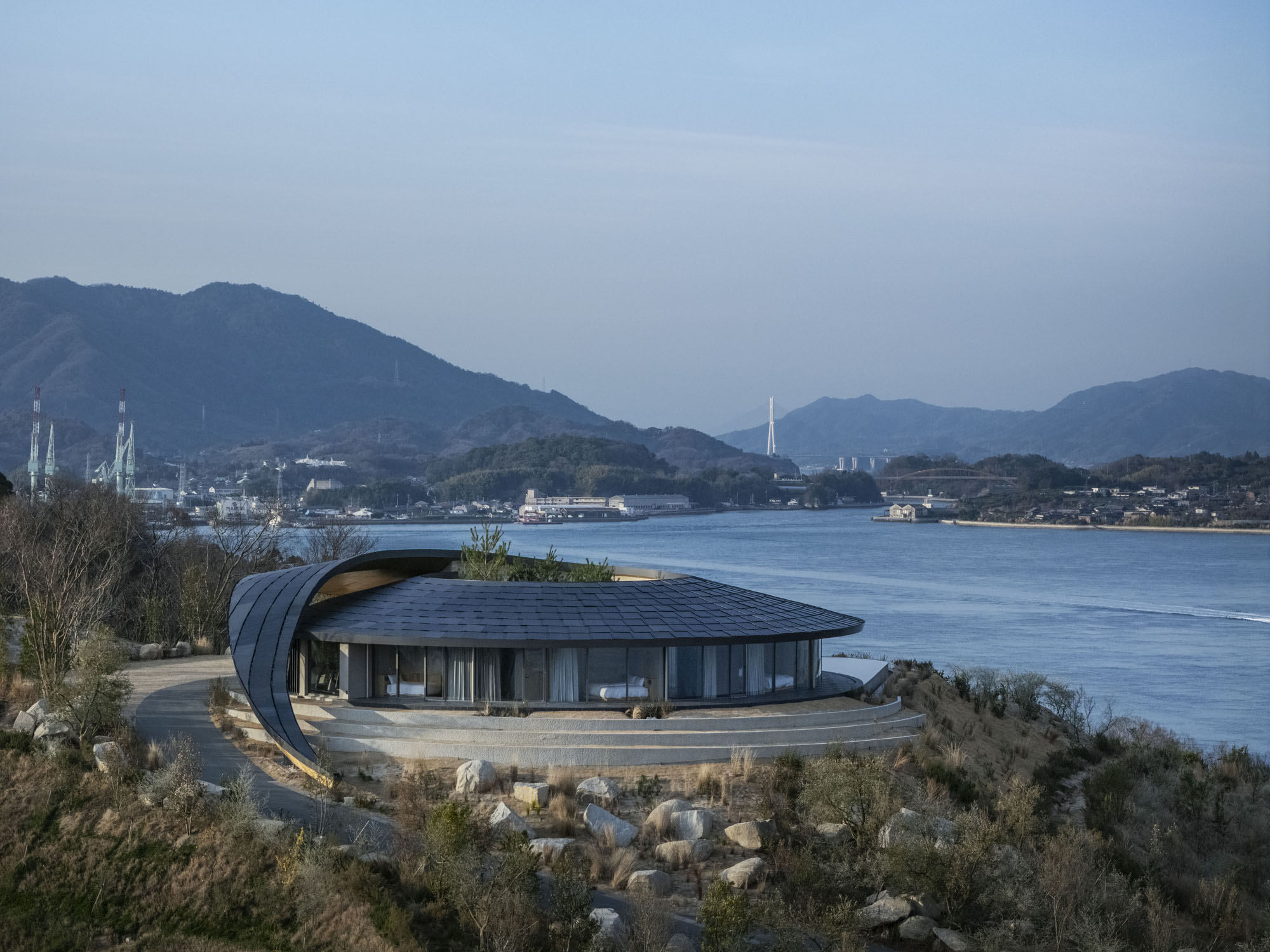 〈NOT A HOTEL SETOUCHI〉BIG(Bjarke Ingels Group)