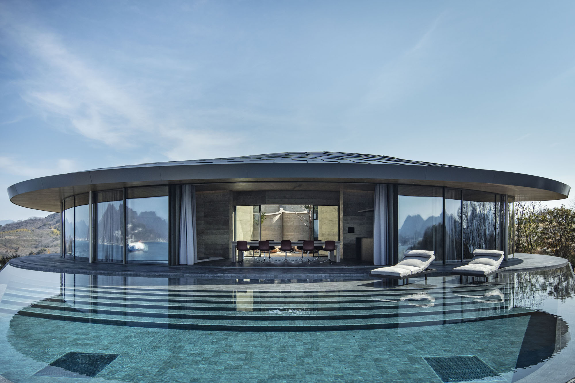 〈NOT A HOTEL SETOUCHI〉BIG(Bjarke Ingels Group)