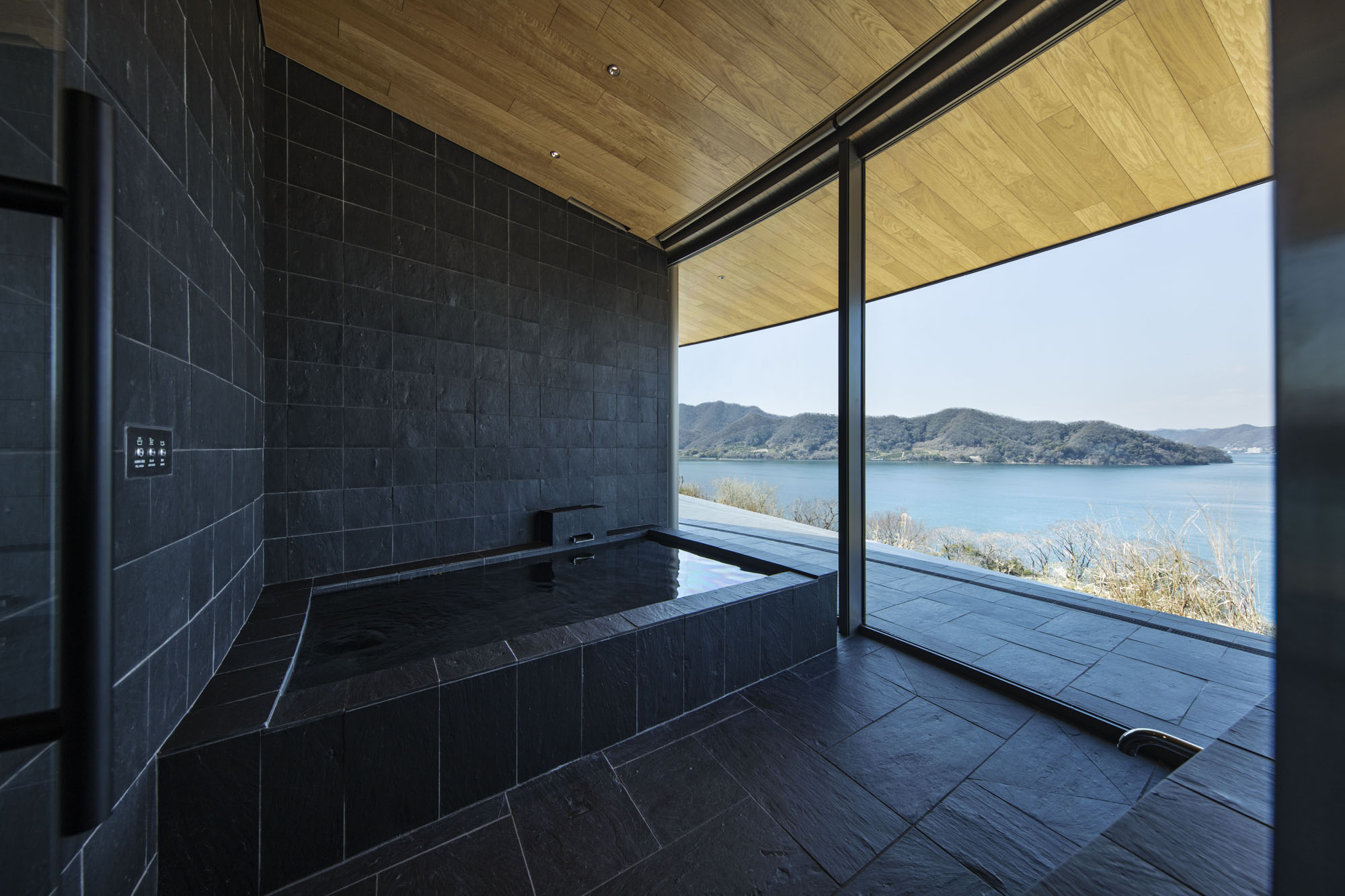 〈NOT A HOTEL SETOUCHI〉BIG(Bjarke Ingels Group)