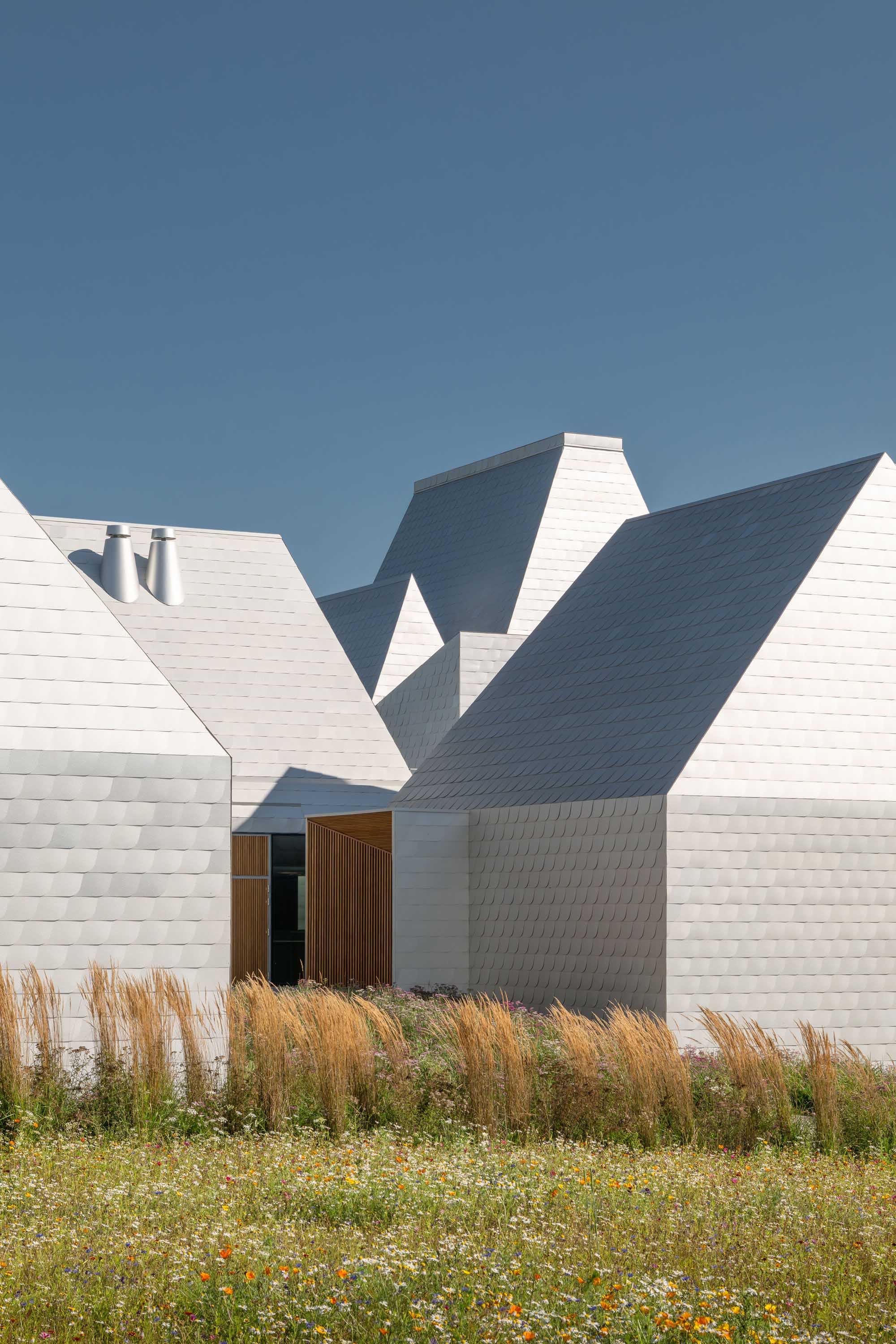 〈ロスト・シュテットル・ユダヤ博物館(The Lost Shtetl Jewish Museum)〉ラフデルマ&マフラマキ・アーキテクツ(Lahdelma & Mahlamäki architects)