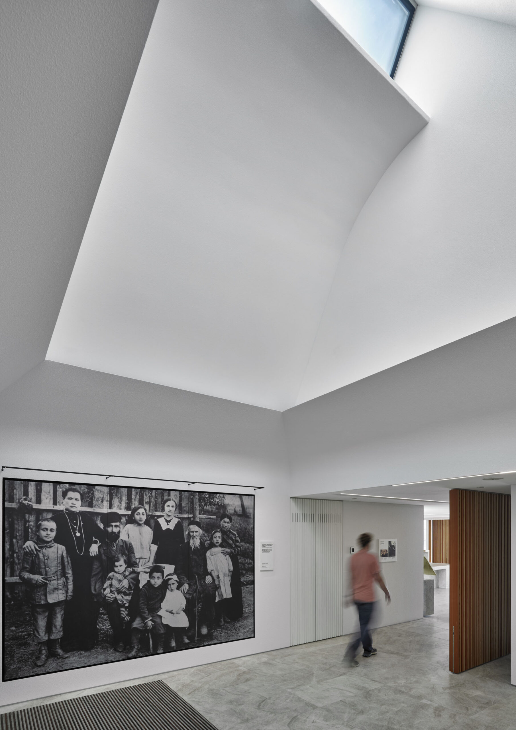 〈ロスト・シュテットル・ユダヤ博物館(The Lost Shtetl Jewish Museum)〉ラフデルマ&マフラマキ・アーキテクツ(Lahdelma & Mahlamäki architects)