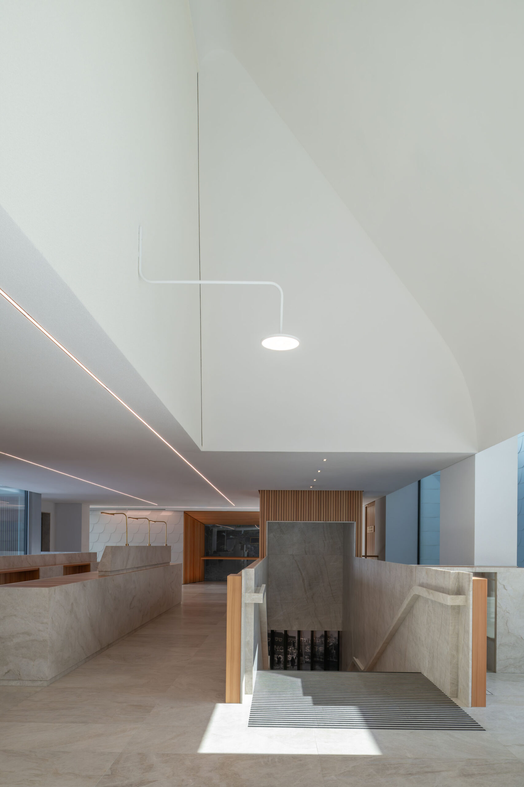 〈ロスト・シュテットル・ユダヤ博物館(The Lost Shtetl Jewish Museum)〉ラフデルマ&マフラマキ・アーキテクツ(Lahdelma & Mahlamäki architects)