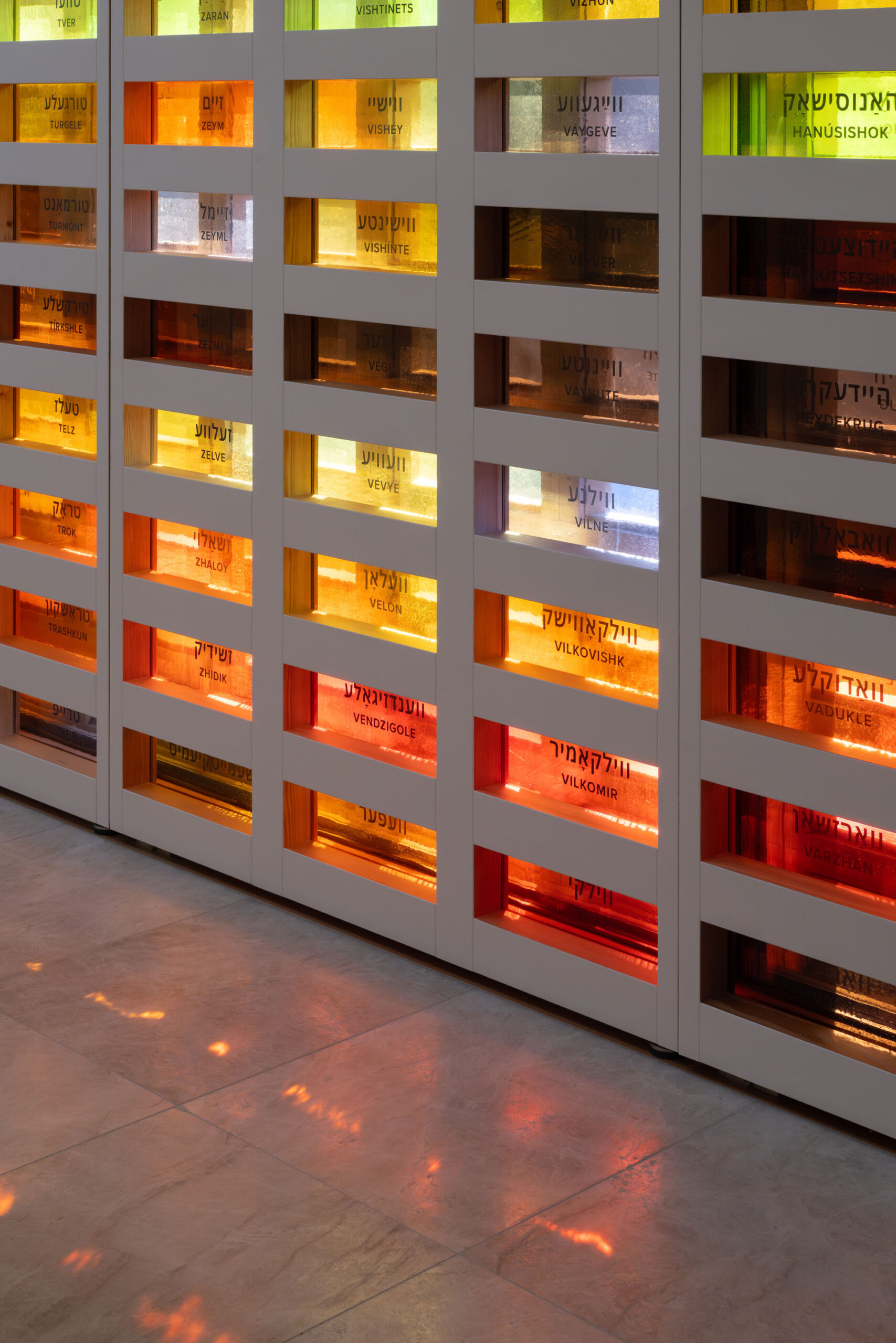 〈ロスト・シュテットル・ユダヤ博物館(The Lost Shtetl Jewish Museum)〉ラフデルマ&マフラマキ・アーキテクツ(Lahdelma & Mahlamäki architects)