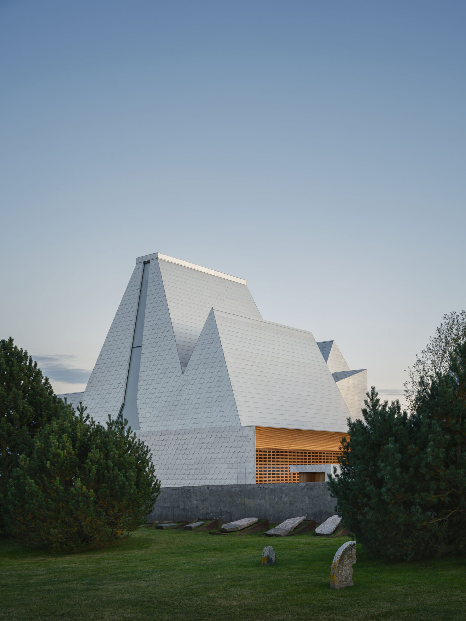 〈ロスト・シュテットル・ユダヤ博物館(The Lost Shtetl Jewish Museum)〉ラフデルマ&マフラマキ・アーキテクツ(Lahdelma & Mahlamäki architects)