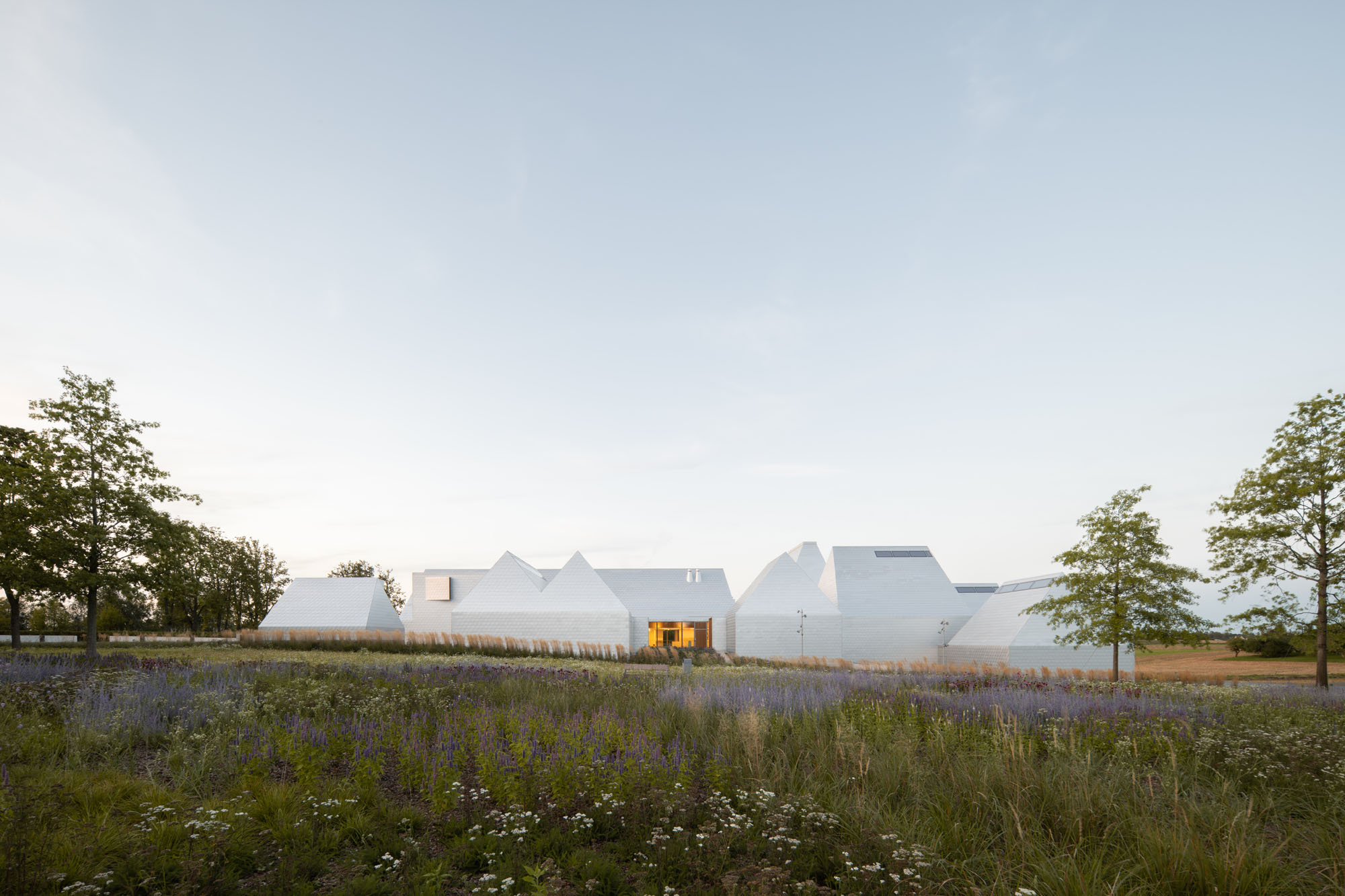 〈ロスト・シュテットル・ユダヤ博物館(The Lost Shtetl Jewish Museum)〉ラフデルマ&マフラマキ・アーキテクツ(Lahdelma & Mahlamäki architects)