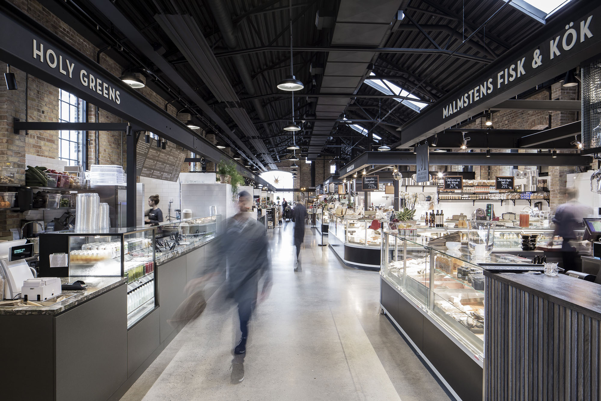 〈マルメ・マーケットホール(Malmö Market Hall)〉Wingårdhs