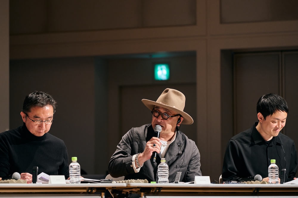 公開ディスカッションの様子、片山氏