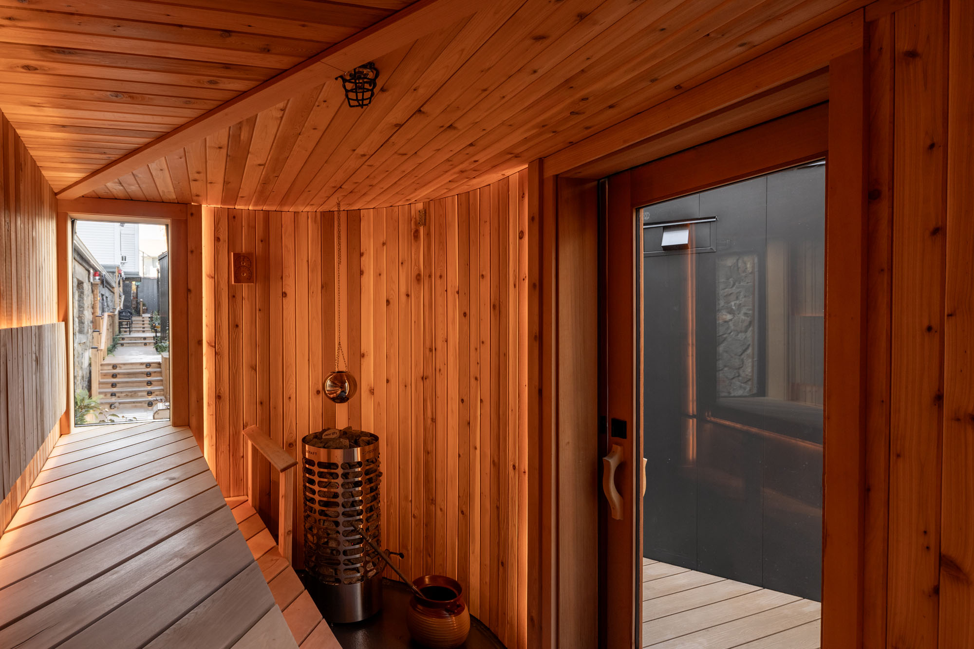 〈Aerth Saunas〉Hello Wood