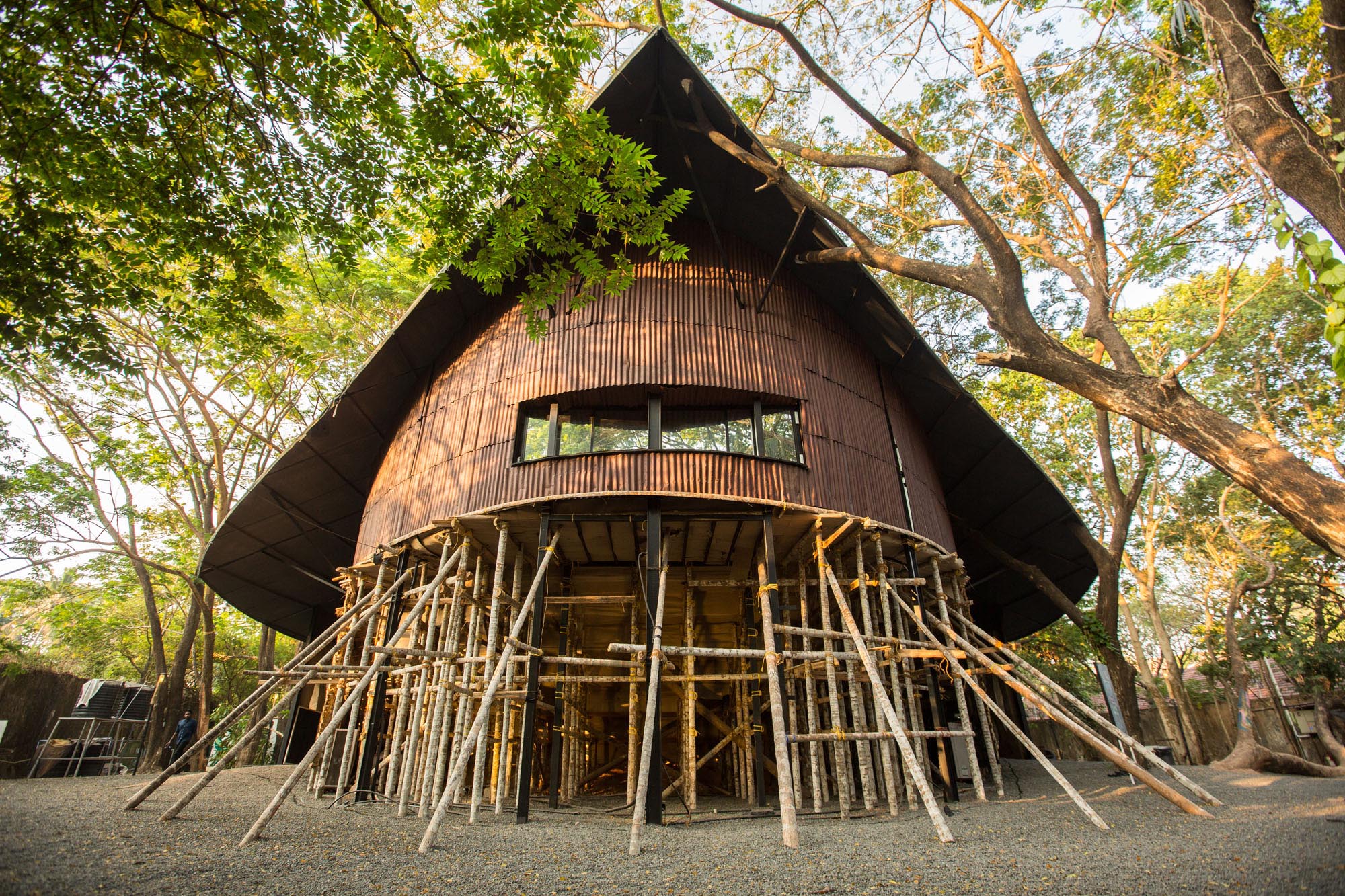 〈コチ・ビエンナーレ・パビリオン(Kochi Biennale Pavillion)〉Stapati