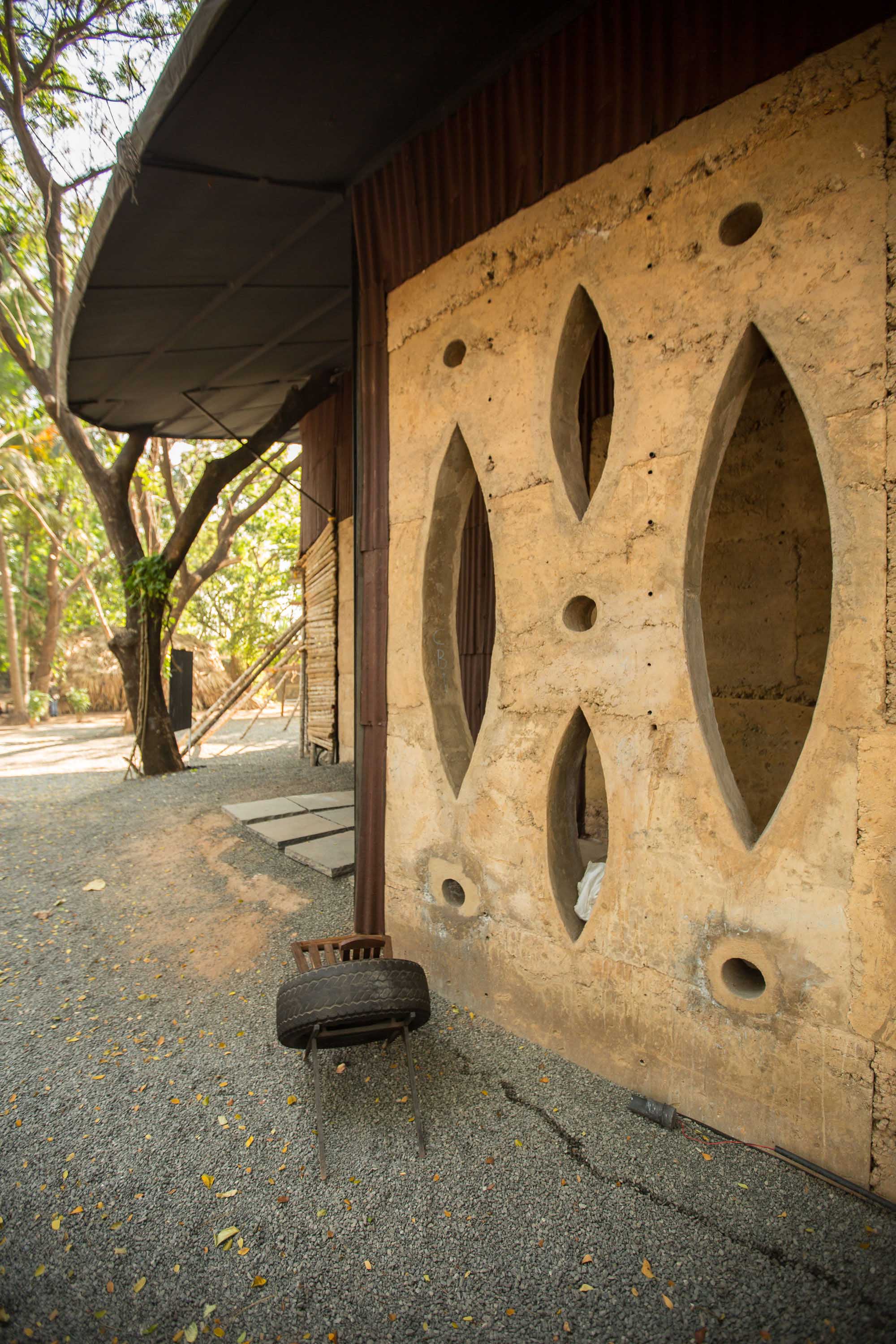 〈コチ・ビエンナーレ・パビリオン(Kochi Biennale Pavillion)〉Stapati