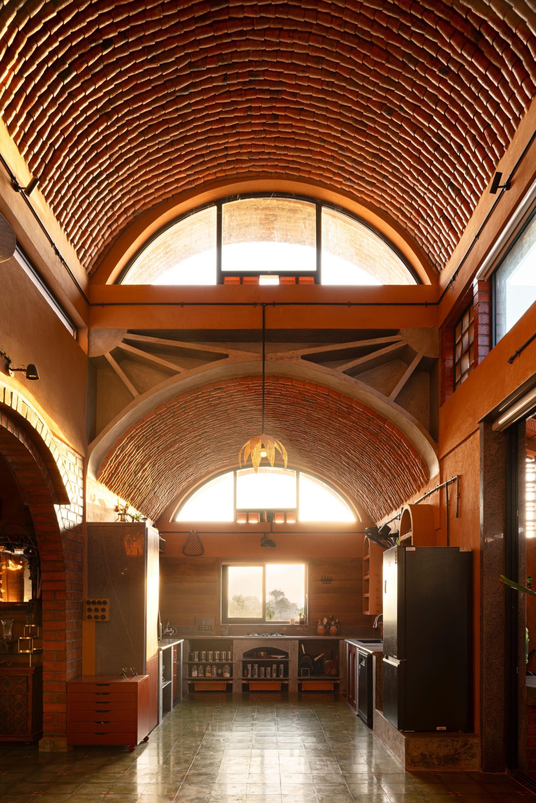 〈オーヴァ・イラム(Aurva Illam)〉Iki Builds