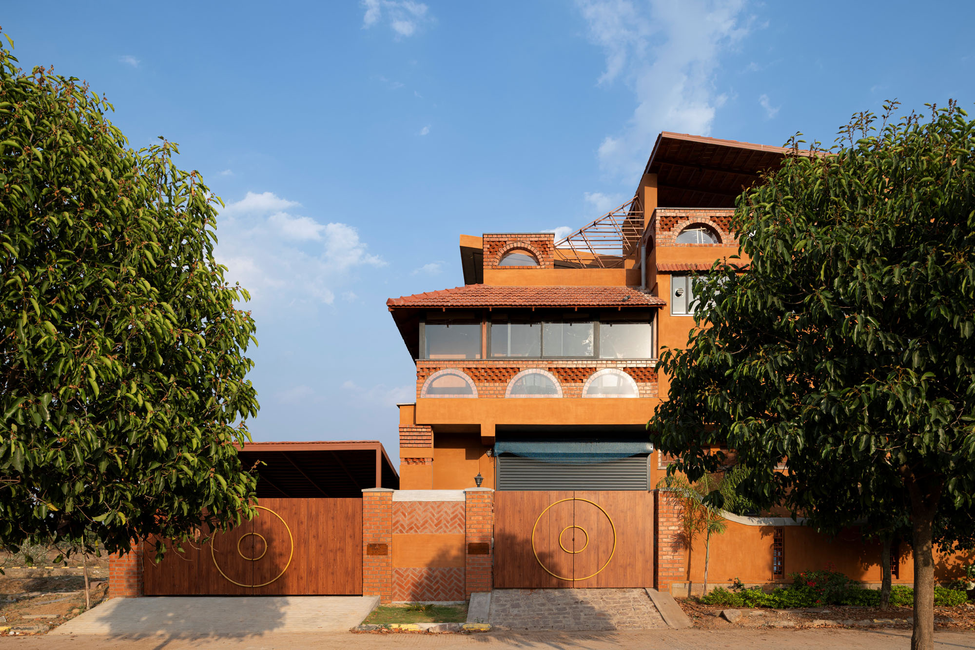 〈オーヴァ・イラム(Aurva Illam)〉Iki Builds