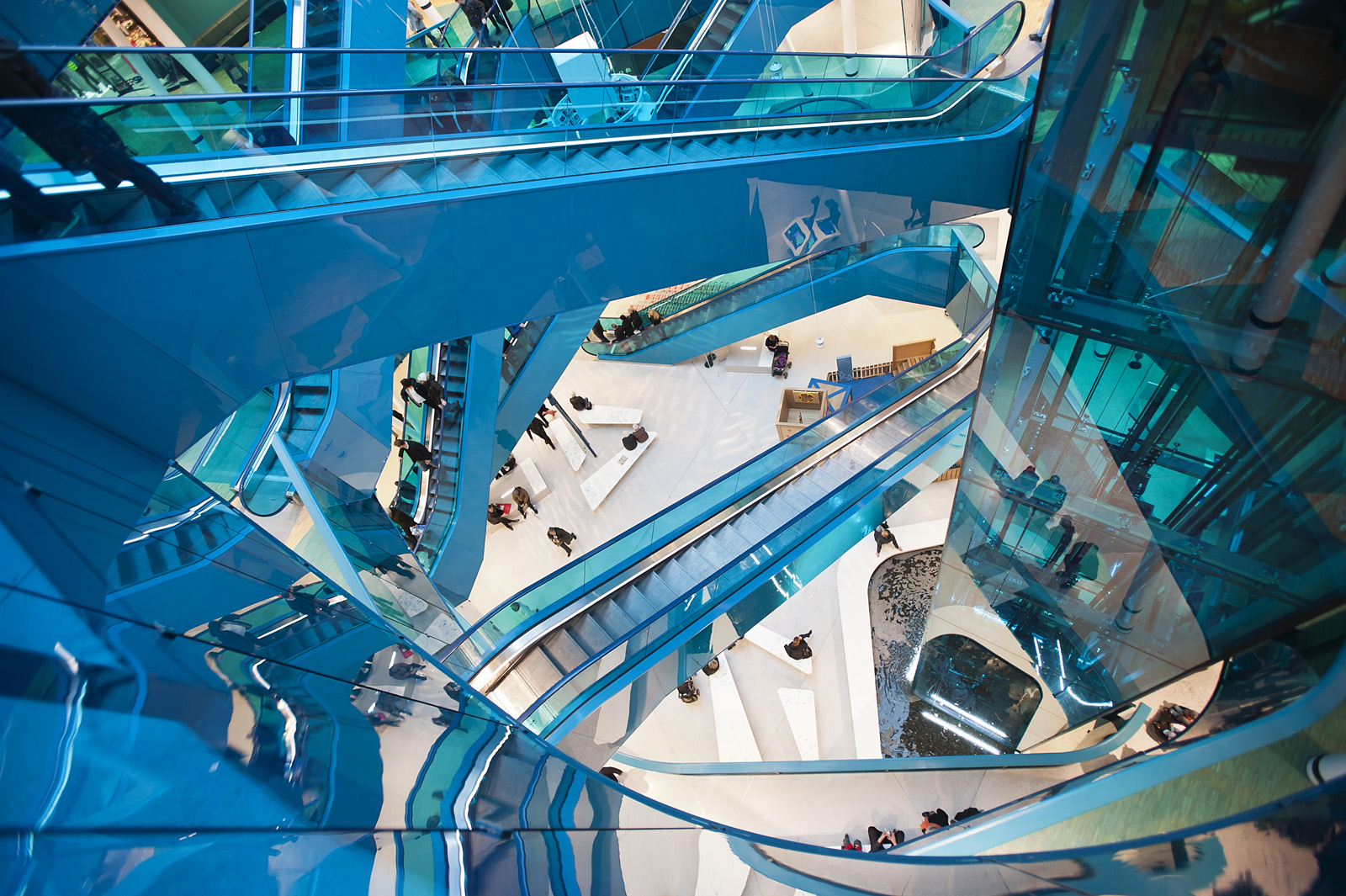 〈エンポリア(Emporia)〉Wingårdhs