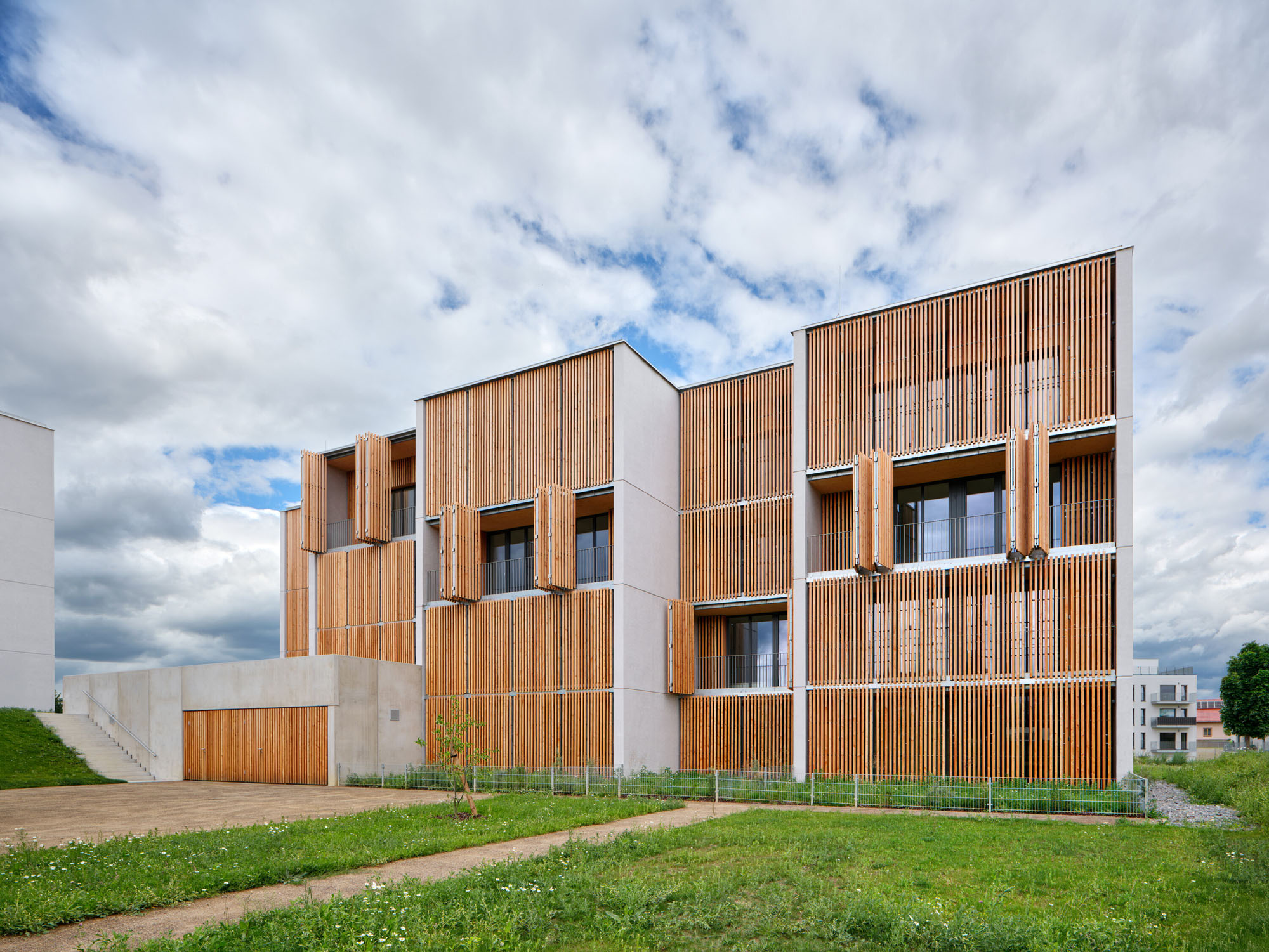 〈ズダル・ウッドハウジング(Zdar Wooden Housing)〉Kuba & Pilař architekti