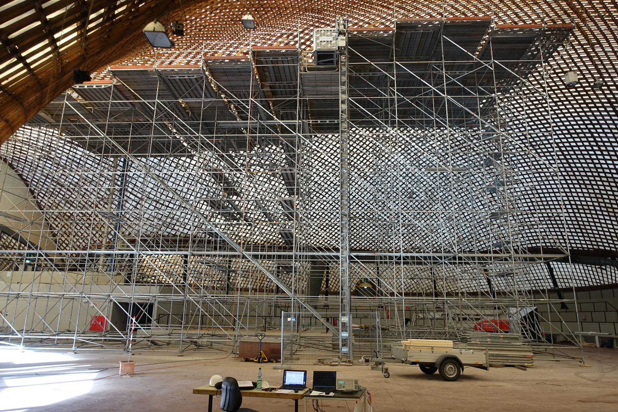 〈マンハイム多目的ホール〉Fast + Epp