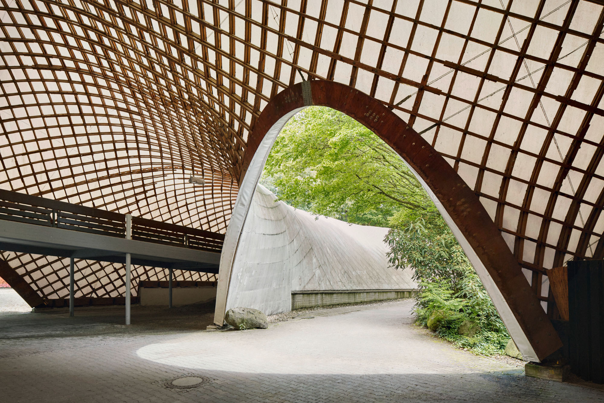 〈マンハイム多目的ホール〉Fast + Epp