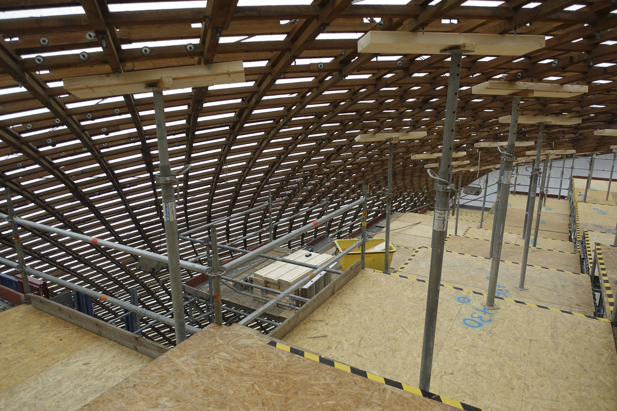 〈マンハイム多目的ホール〉Fast + Epp