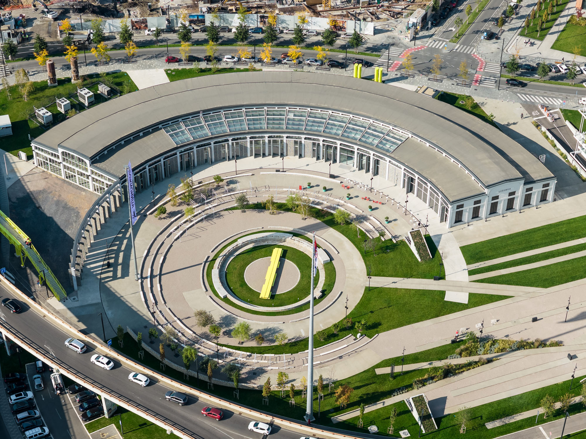 〈ロジオニカ（Ložionica）〉AKVSアーキテクチャ（AKVS architecture）