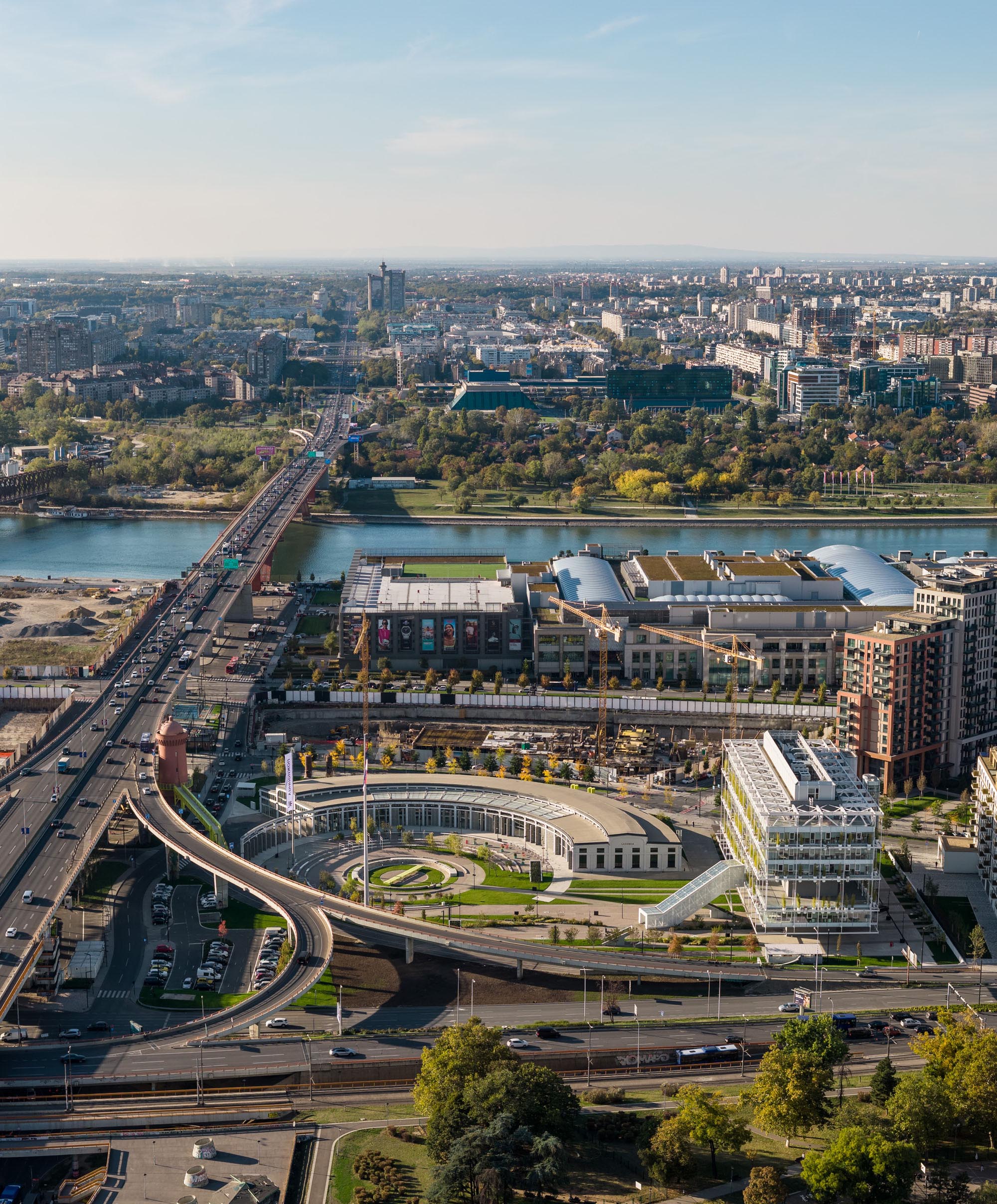 〈ロジオニカ（Ložionica）〉AKVSアーキテクチャ（AKVS architecture）