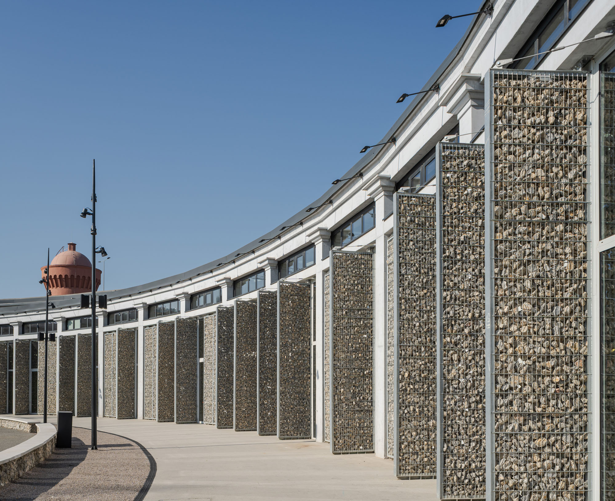 〈ロジオニカ（Ložionica）〉AKVSアーキテクチャ（AKVS architecture）