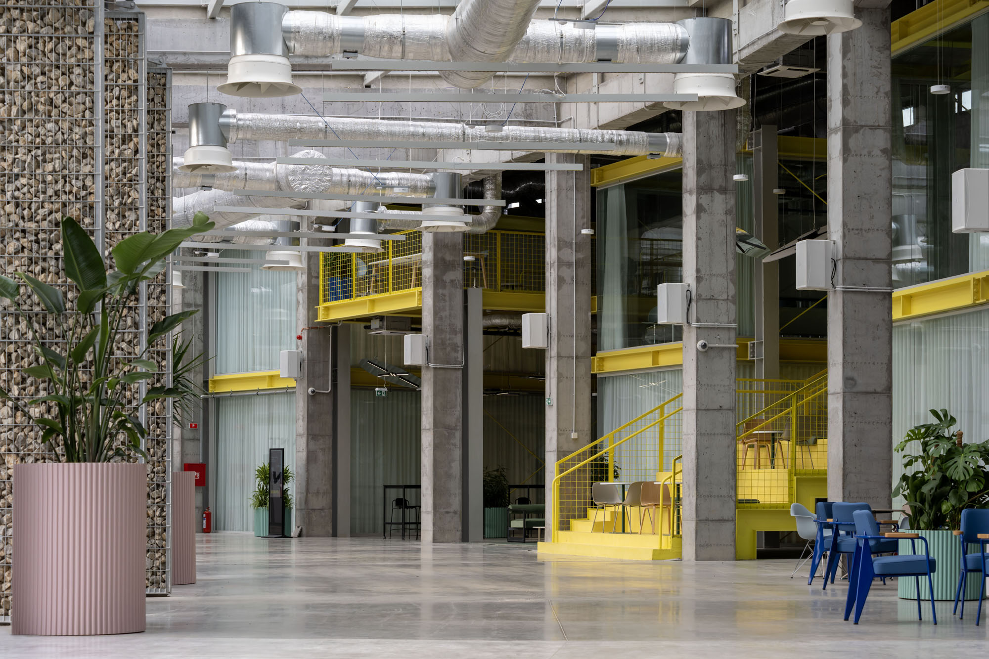 〈ロジオニカ（Ložionica）〉AKVSアーキテクチャ（AKVS architecture）