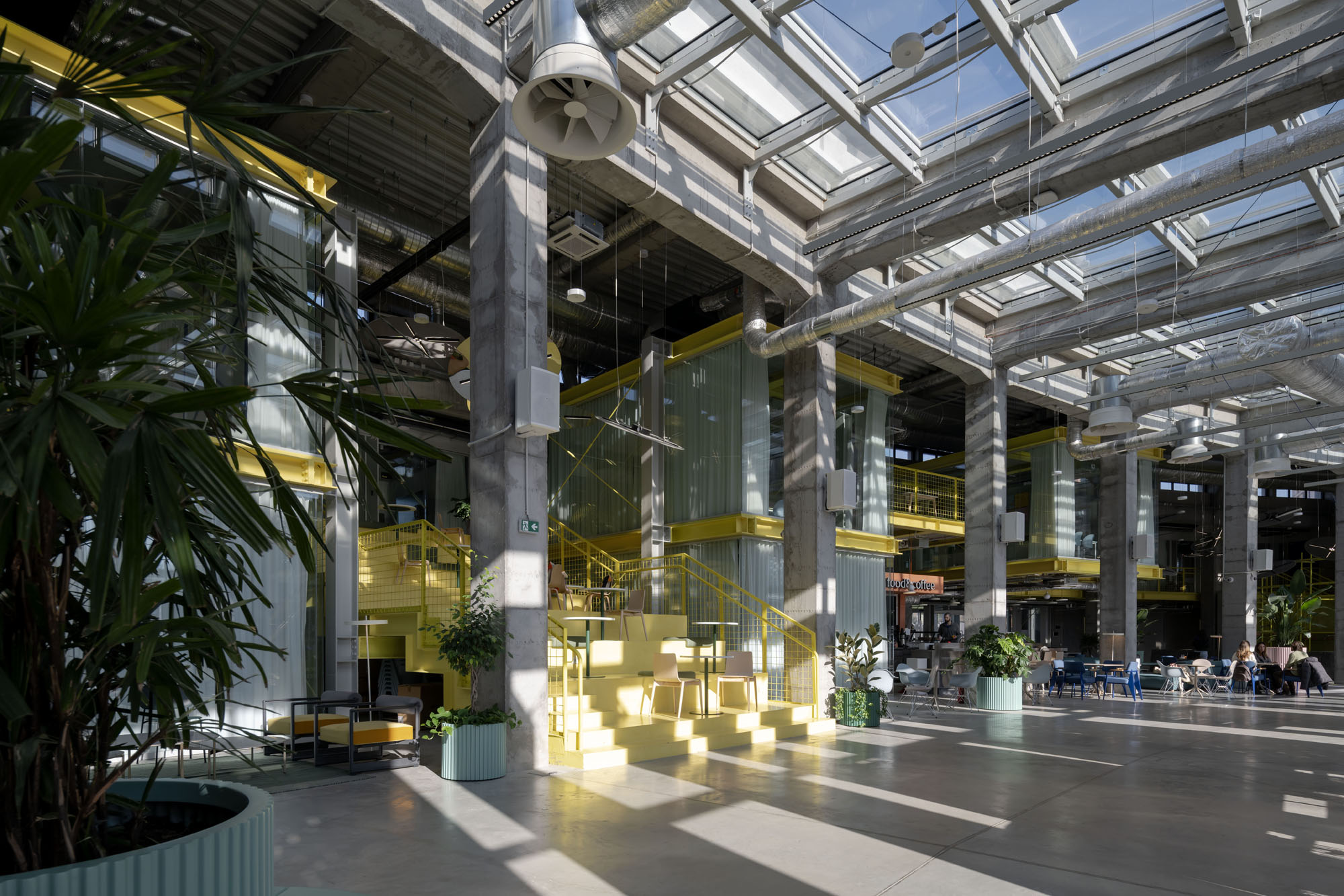 〈ロジオニカ（Ložionica）〉AKVSアーキテクチャ（AKVS architecture）