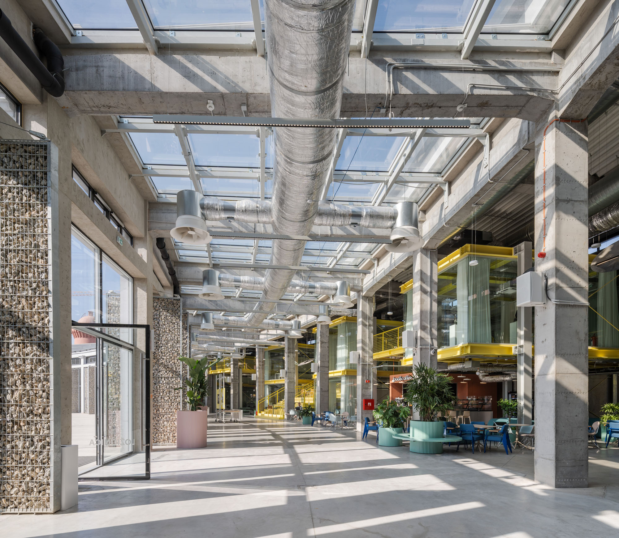 〈ロジオニカ（Ložionica）〉AKVSアーキテクチャ（AKVS architecture）