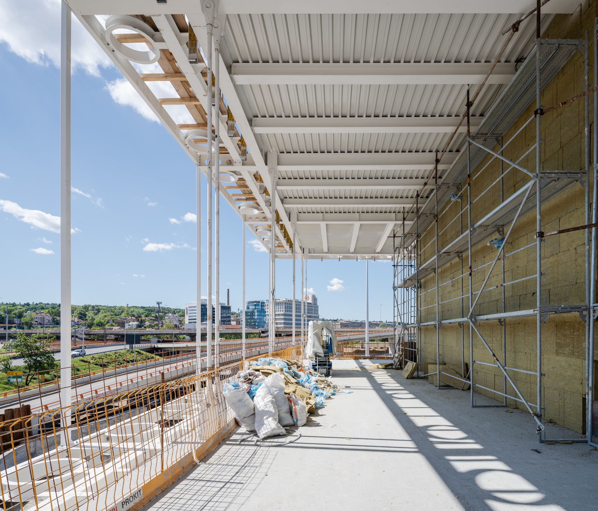 〈ロジオニカ（Ložionica）〉AKVSアーキテクチャ（AKVS architecture）