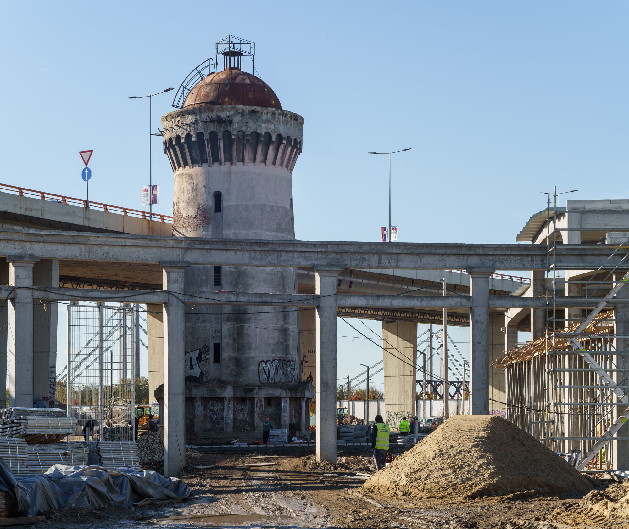 〈ロジオニカ（Ložionica）〉AKVSアーキテクチャ（AKVS architecture）