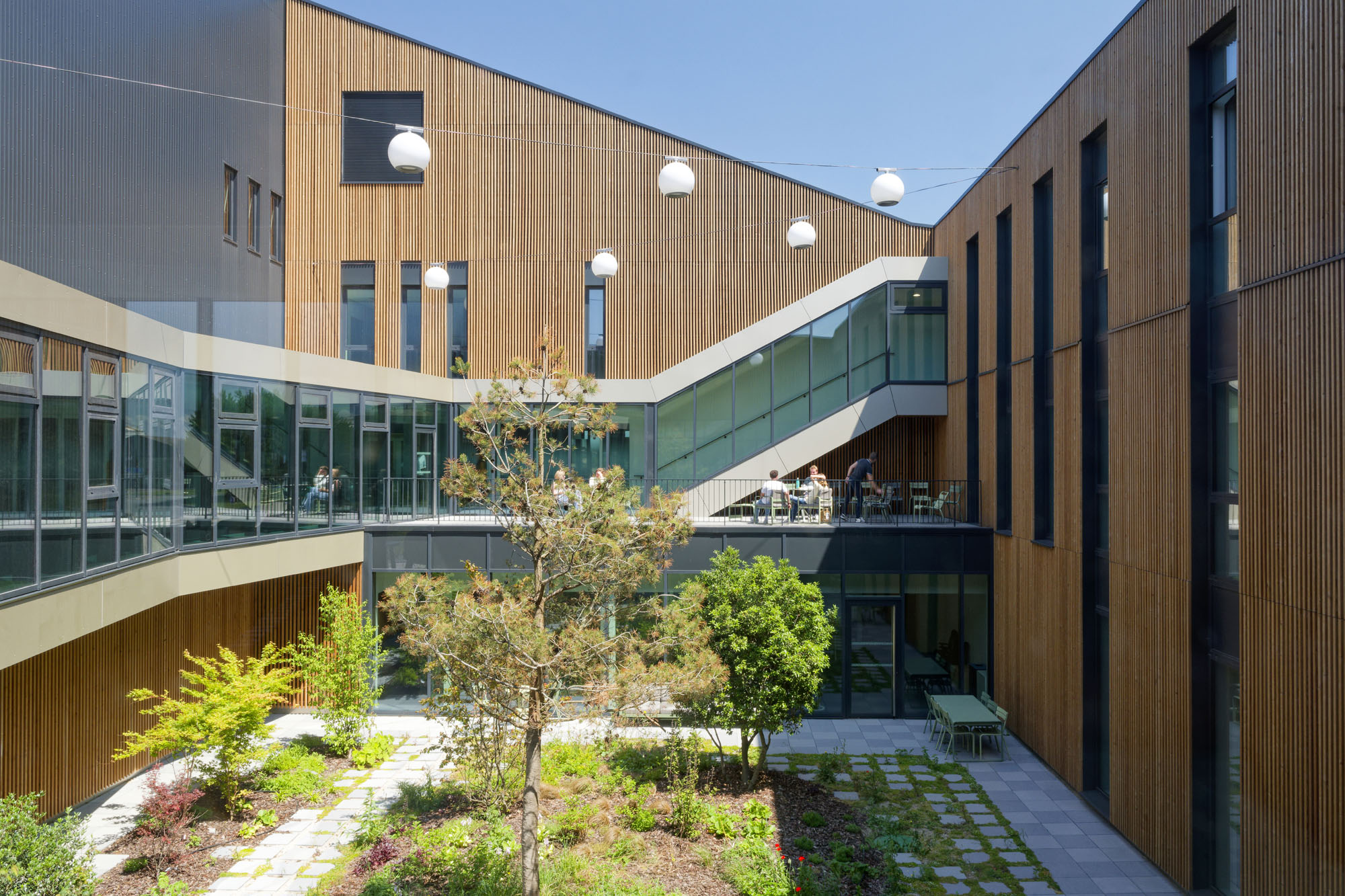 〈エコシステムD（Écosystème D）〉スノヘッタ（Snøhetta）