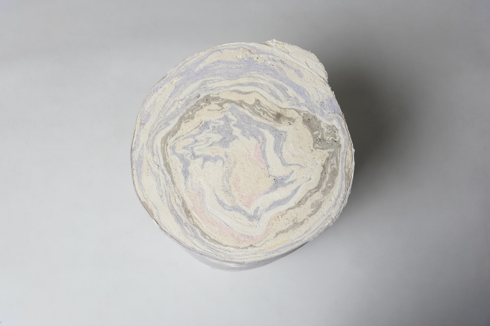 ISSEY MIYAKEがミラノで特別展「The Paper Log: Shell and Core」を開催　製造副産物から新たな造形を探る、素材の記憶と可能性を引き出すインスタレーション