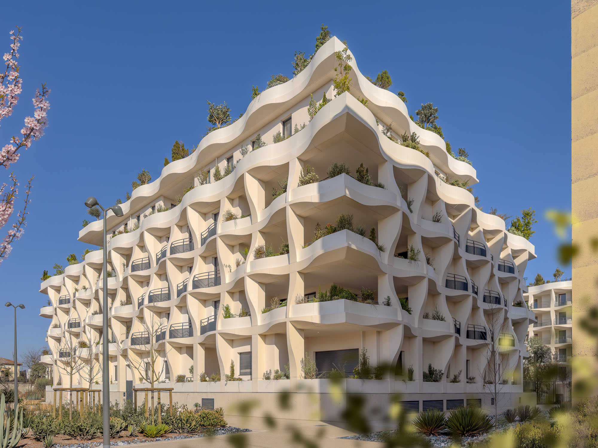 〈THEIA〉ヴィンセント・カレボー・アーキテクチャー（Vincent Callebaut Architectures）