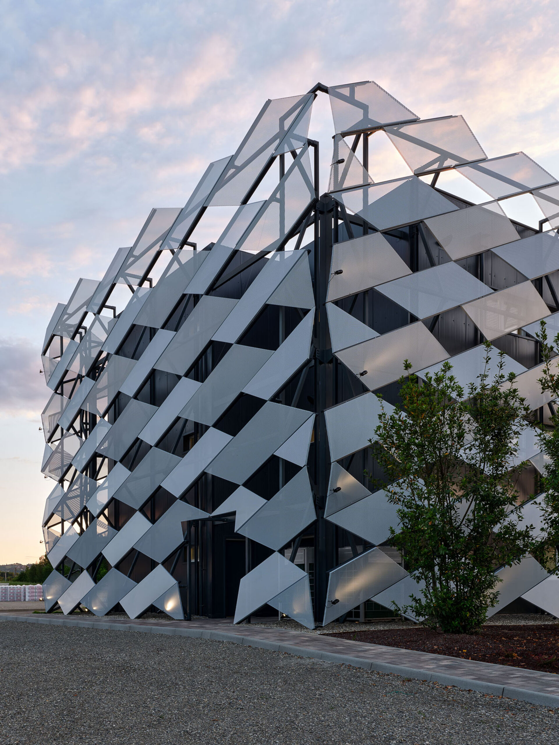 〈NUVOLA 75〉AMBIENTEVARIO