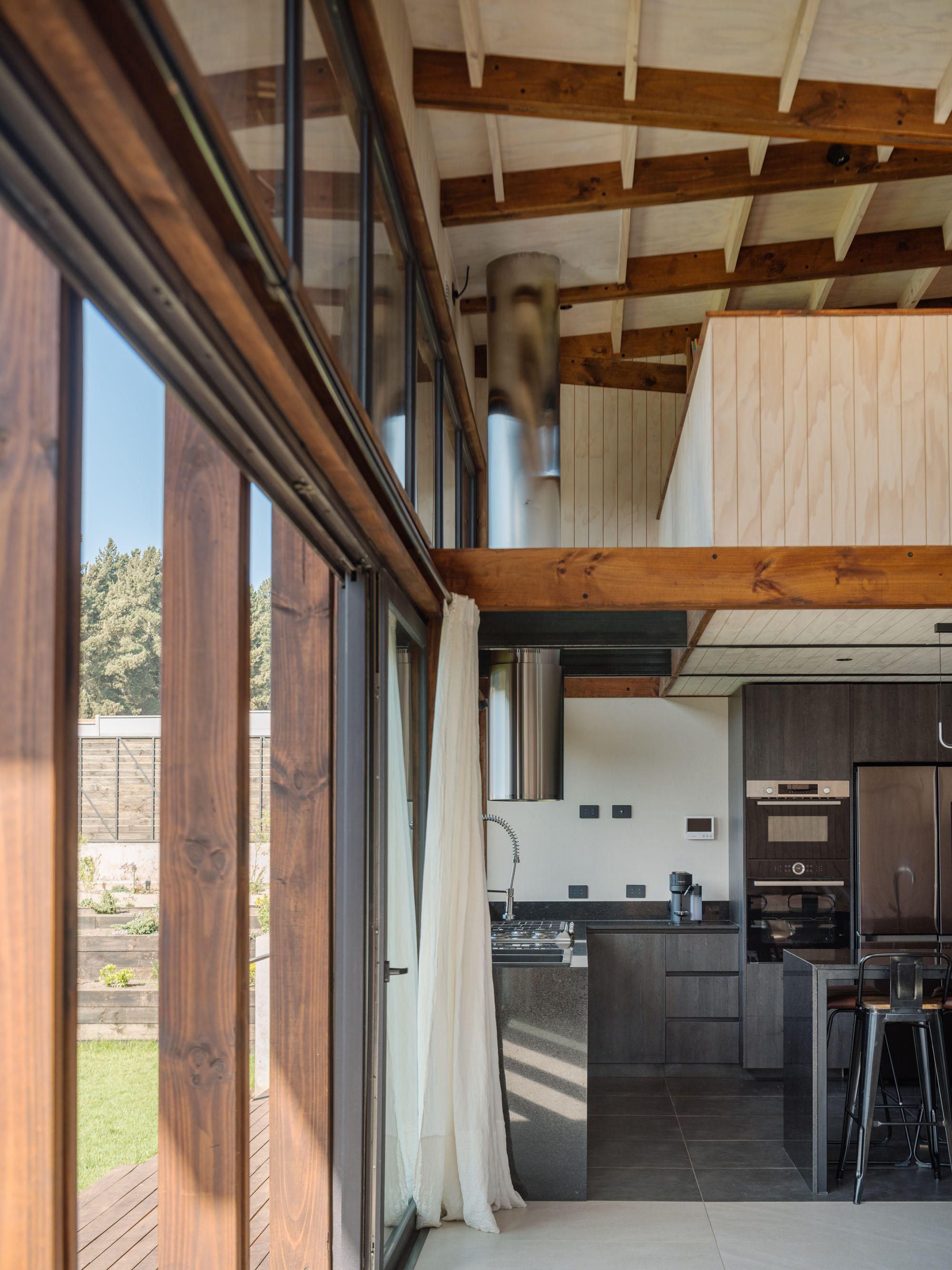 〈LOS PINOS HOUSE〉ESPIRAL ARQUITECTOS