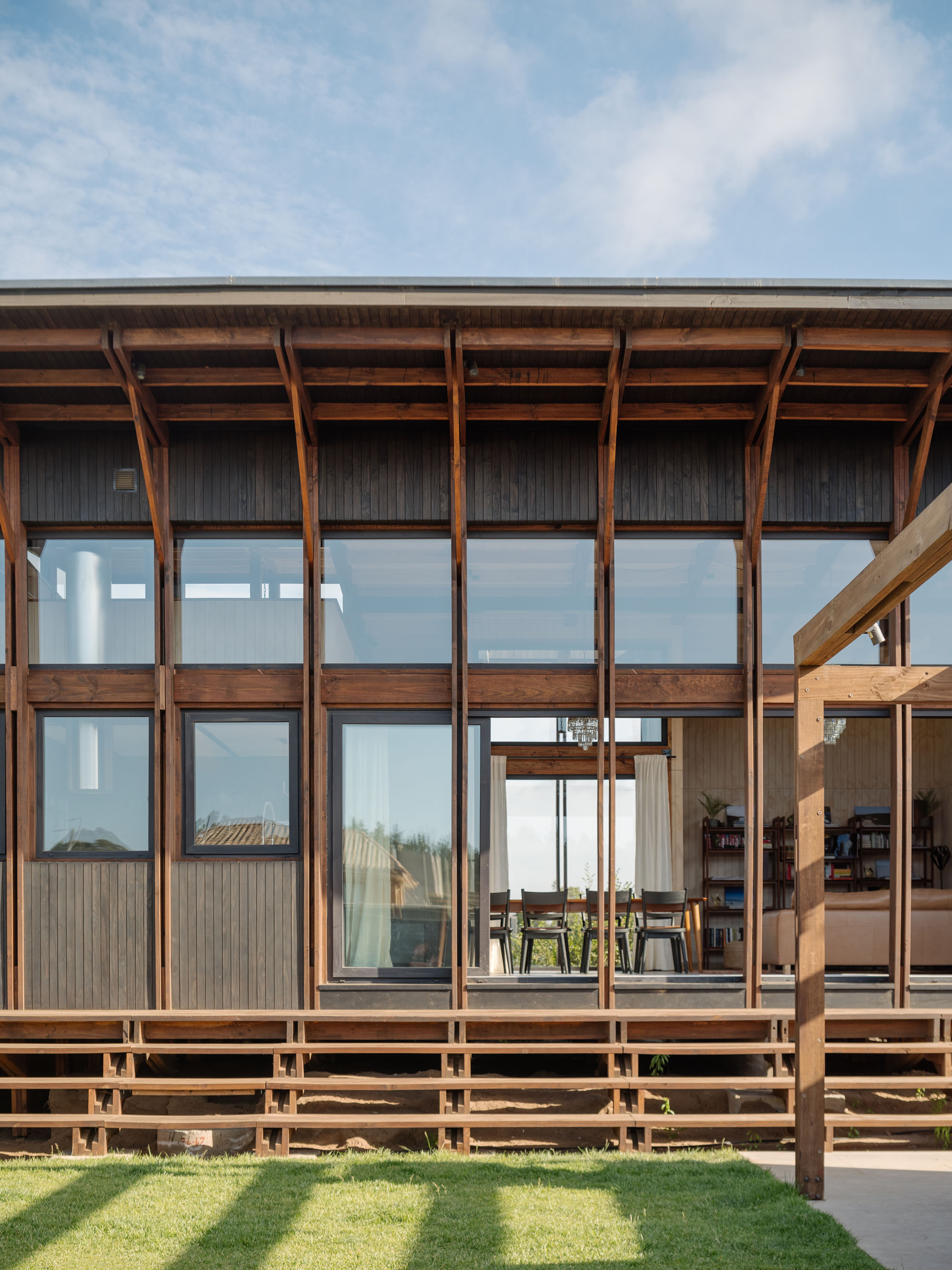 〈LOS PINOS HOUSE〉ESPIRAL ARQUITECTOS