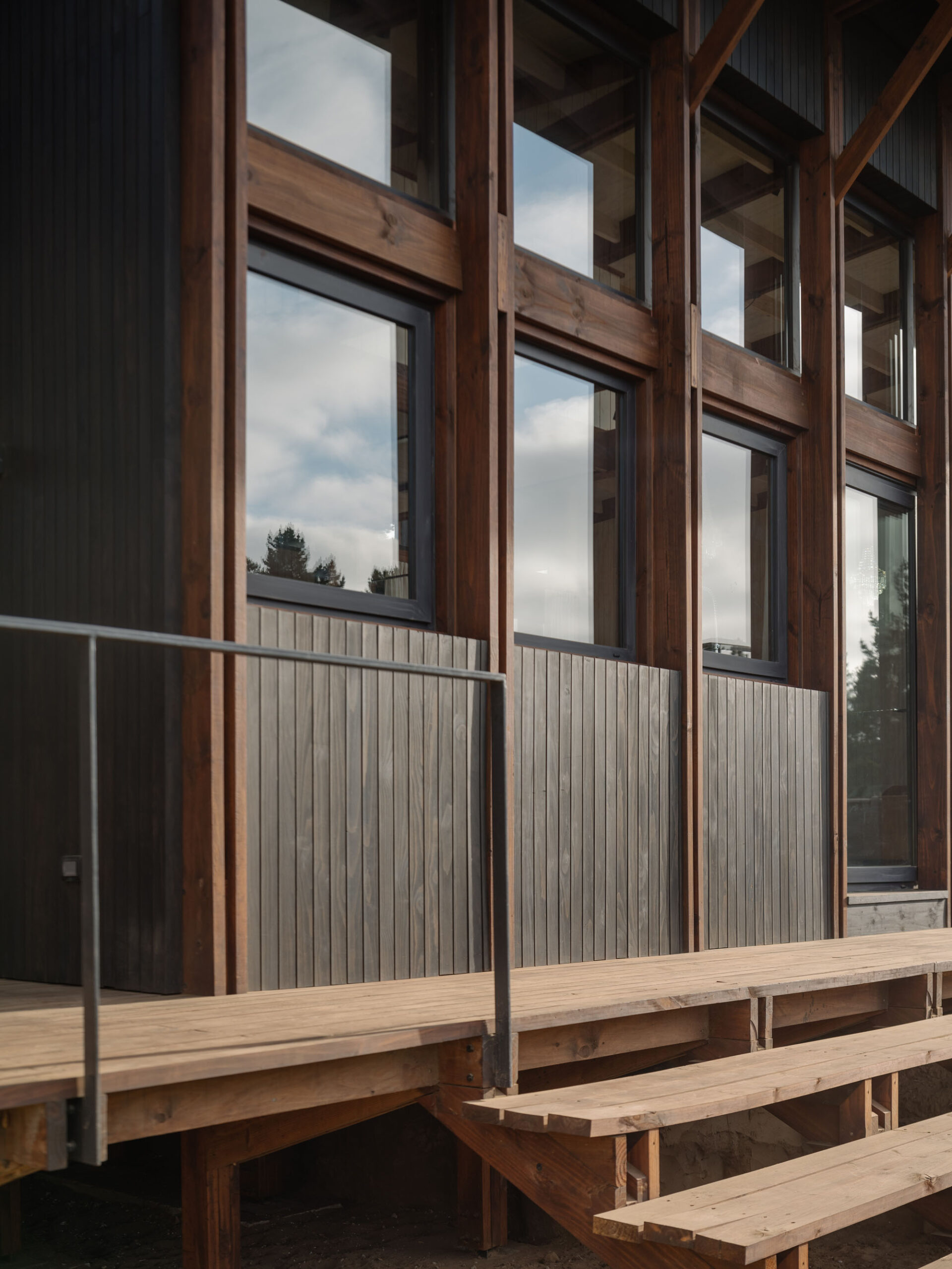 〈LOS PINOS HOUSE〉ESPIRAL ARQUITECTOS