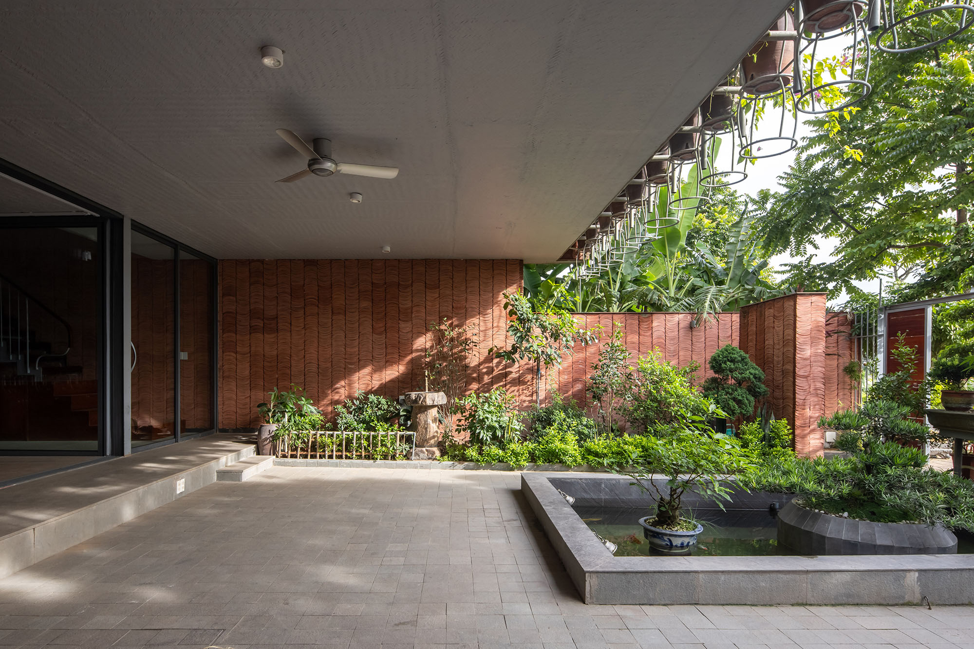 〈フライング・ベジテーション（Flying Vegetation）〉H&Pアーキテクツ（H&P Architects）