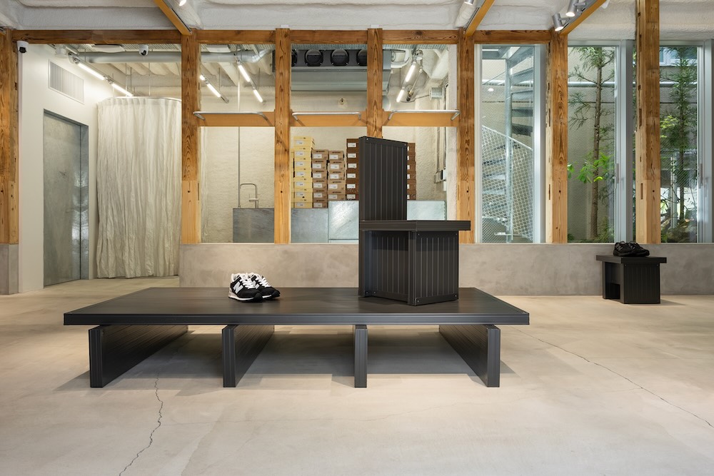 T-HOUSE New Balance art installation “TIME SCAPE” by DAISUKE YAMAMOTO