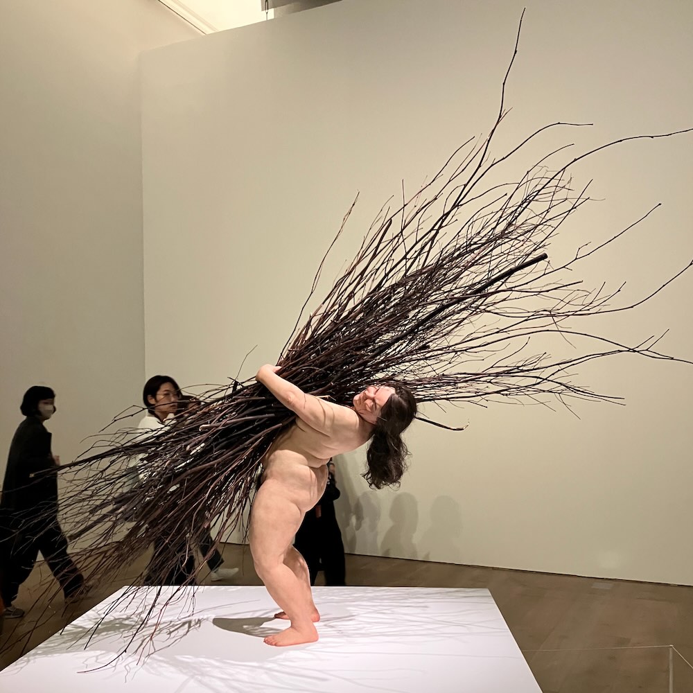 森美術館「ロン・ミュエク展」会場風景