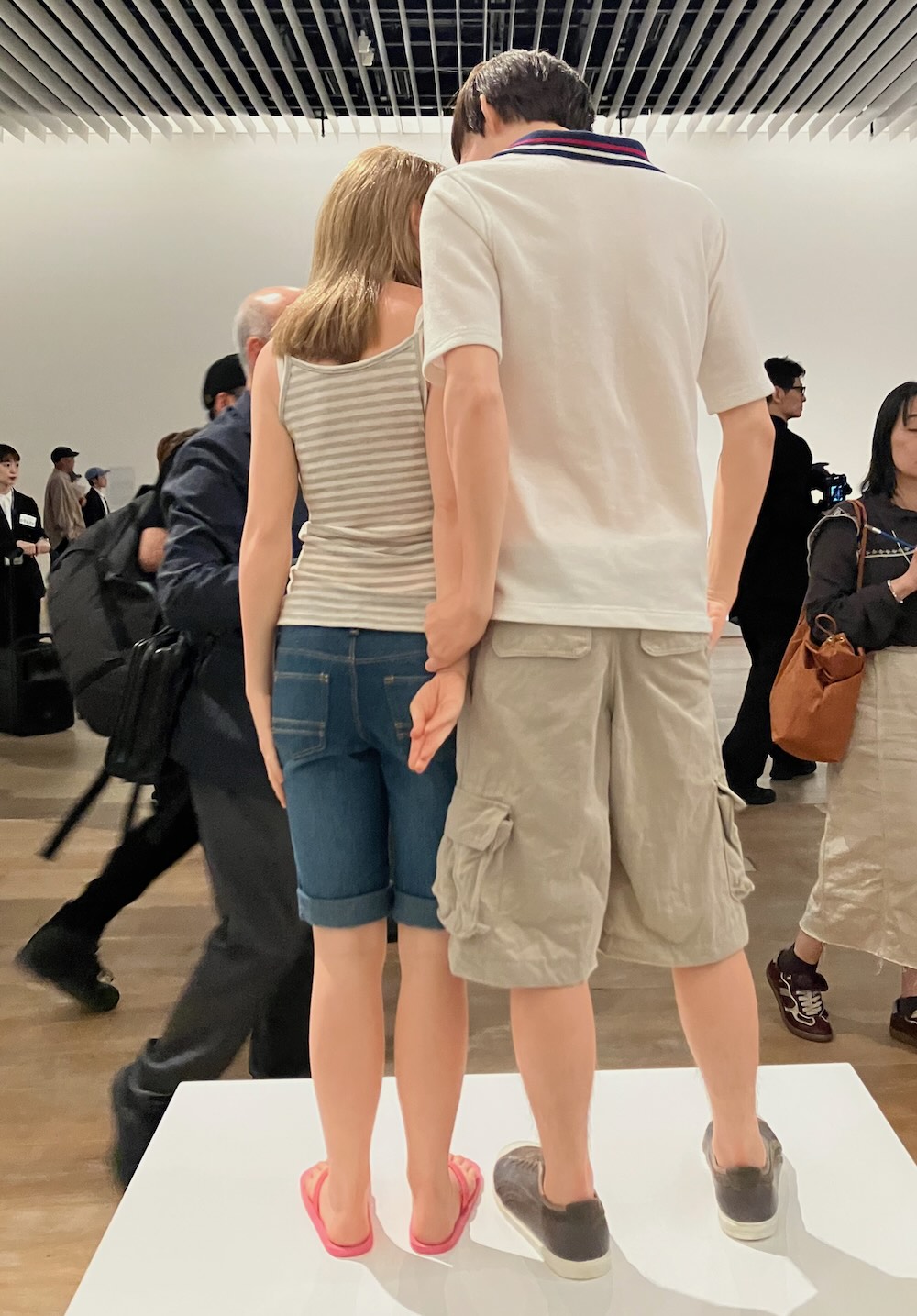 森美術館「ロン・ミュエク展」会場風景