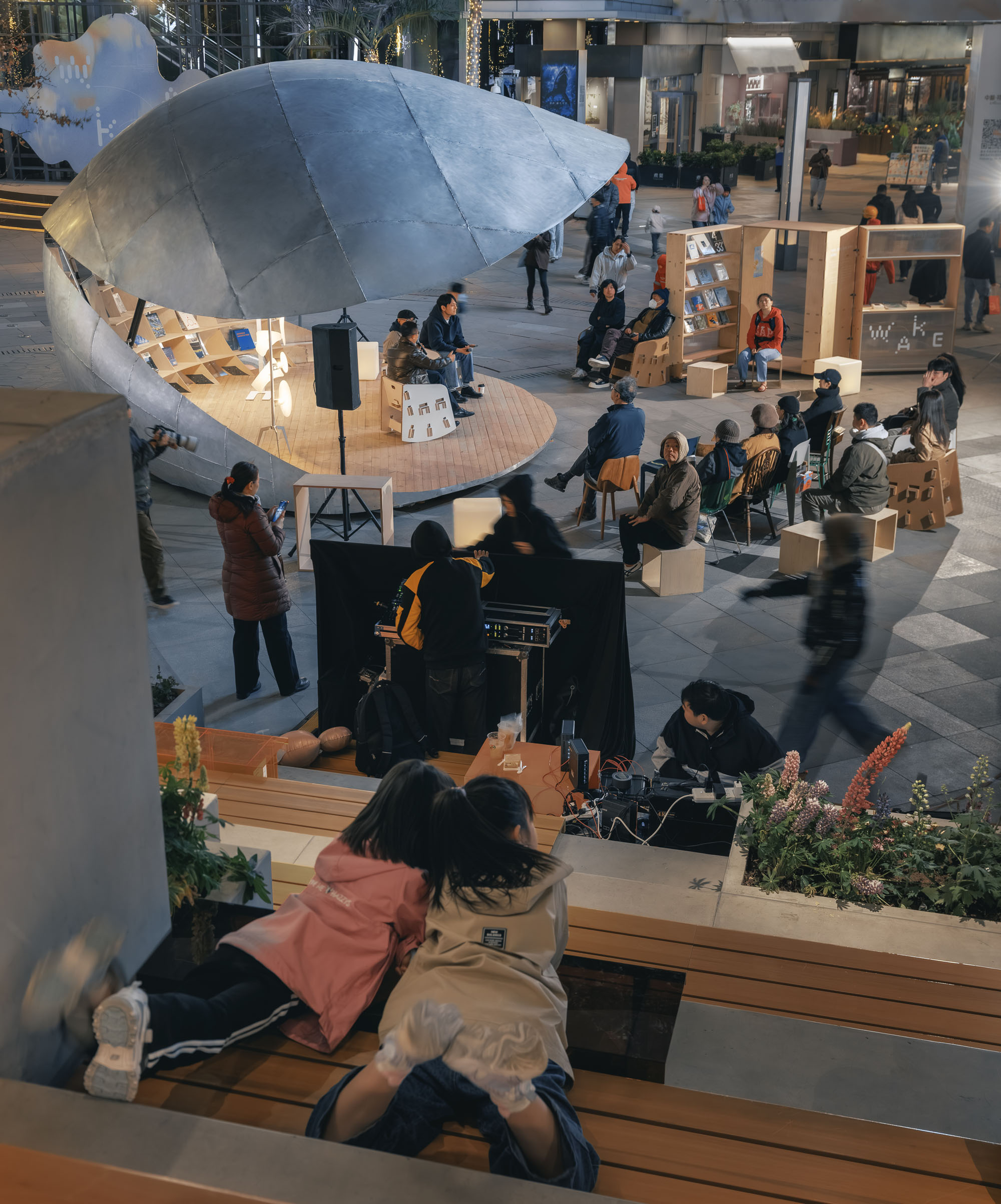 〈シェル・ブック・パビリオン（Shell Book Pavilion）〉LUOスタジオ（LUO studio）