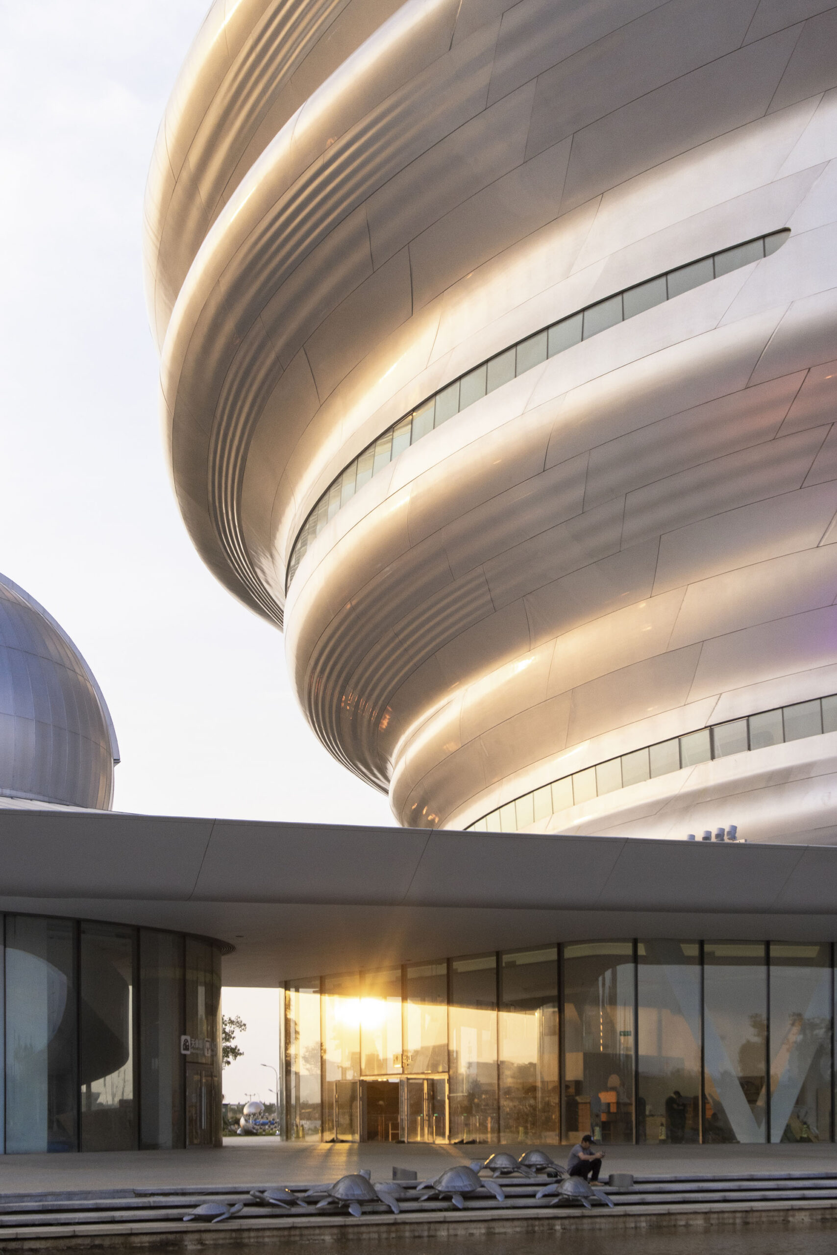 〈海南科技館（The Hainan Science Museum）〉マー・ヤンソン（Ma Yansong）、MADアーキテクツ（MAD Architects）
