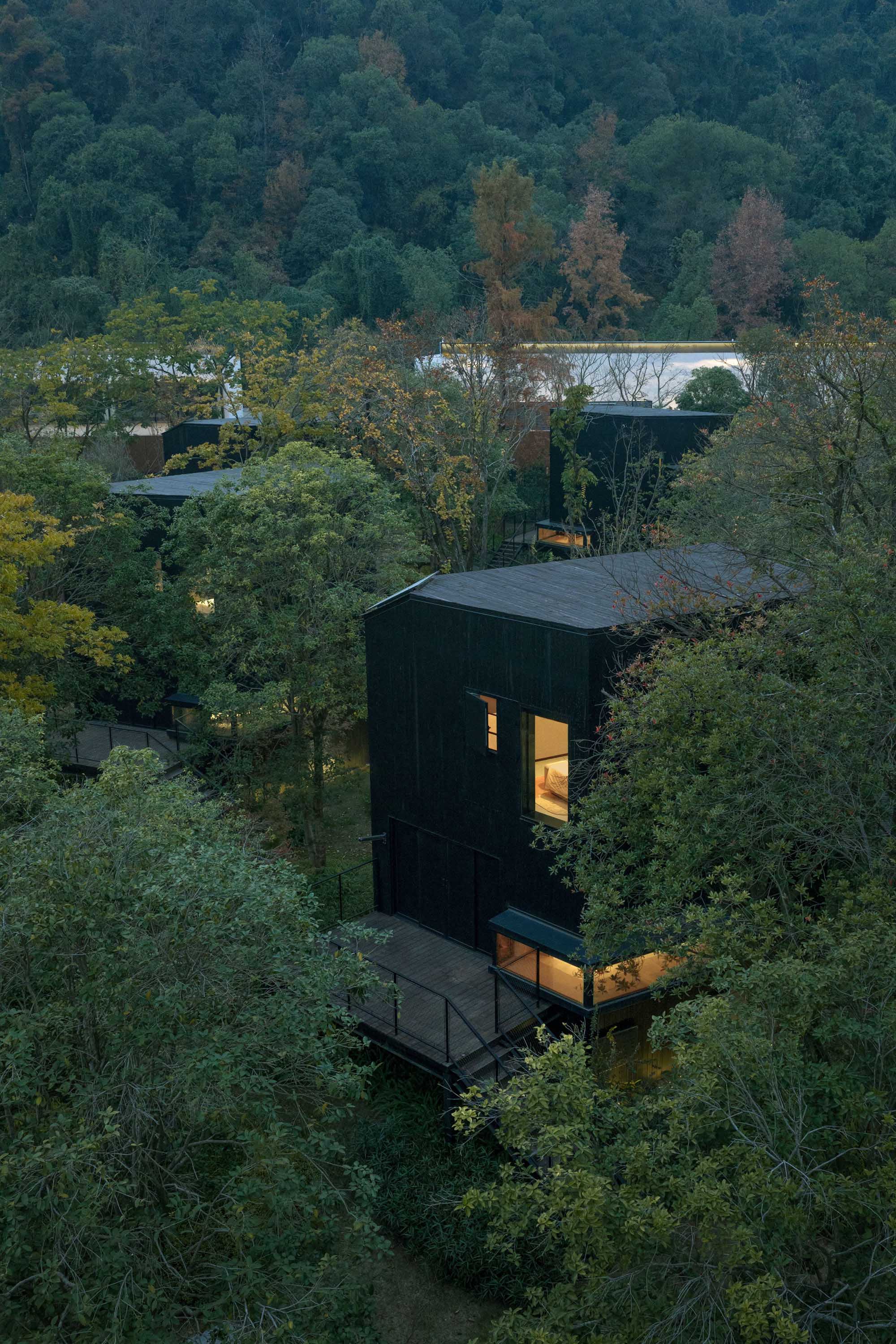 〈Houses of Stealth（Tonglu Senbo Resort）〉SpActrum