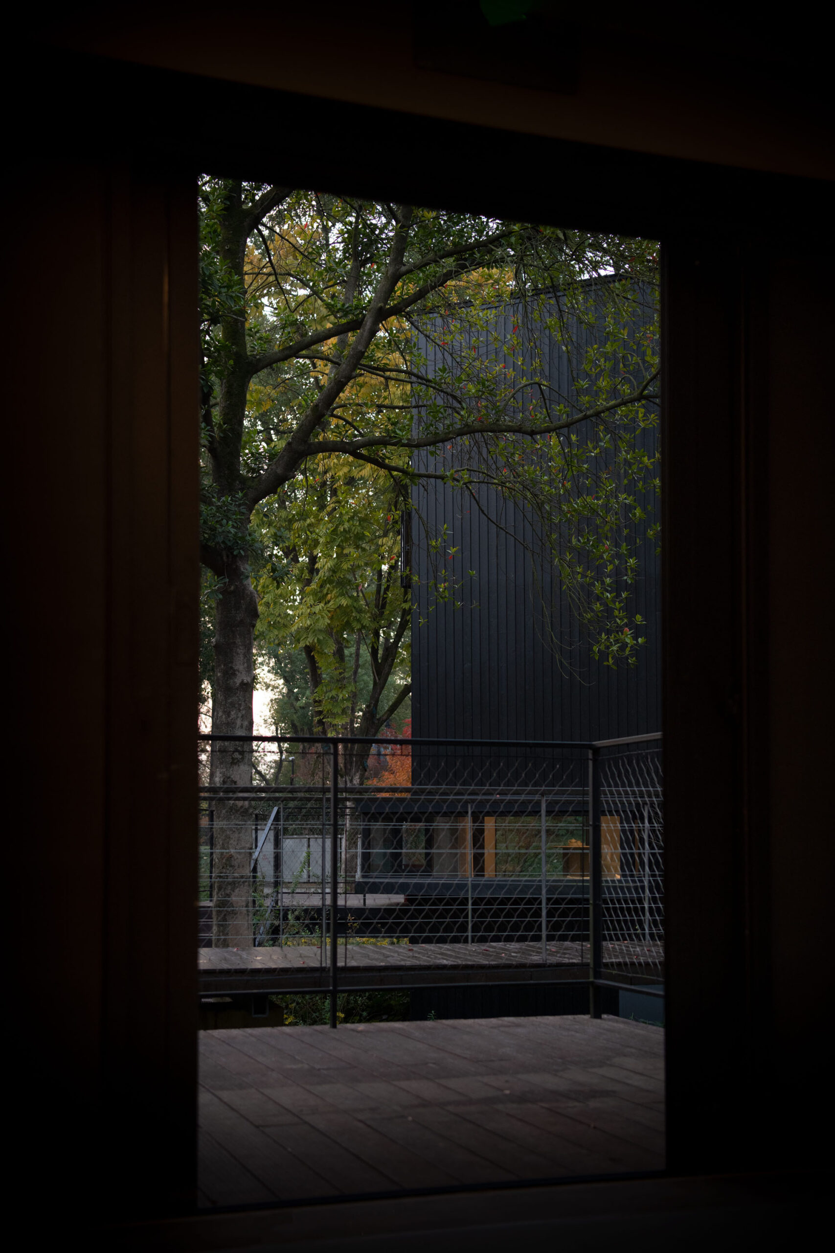 〈Houses of Stealth（Tonglu Senbo Resort）〉SpActrum