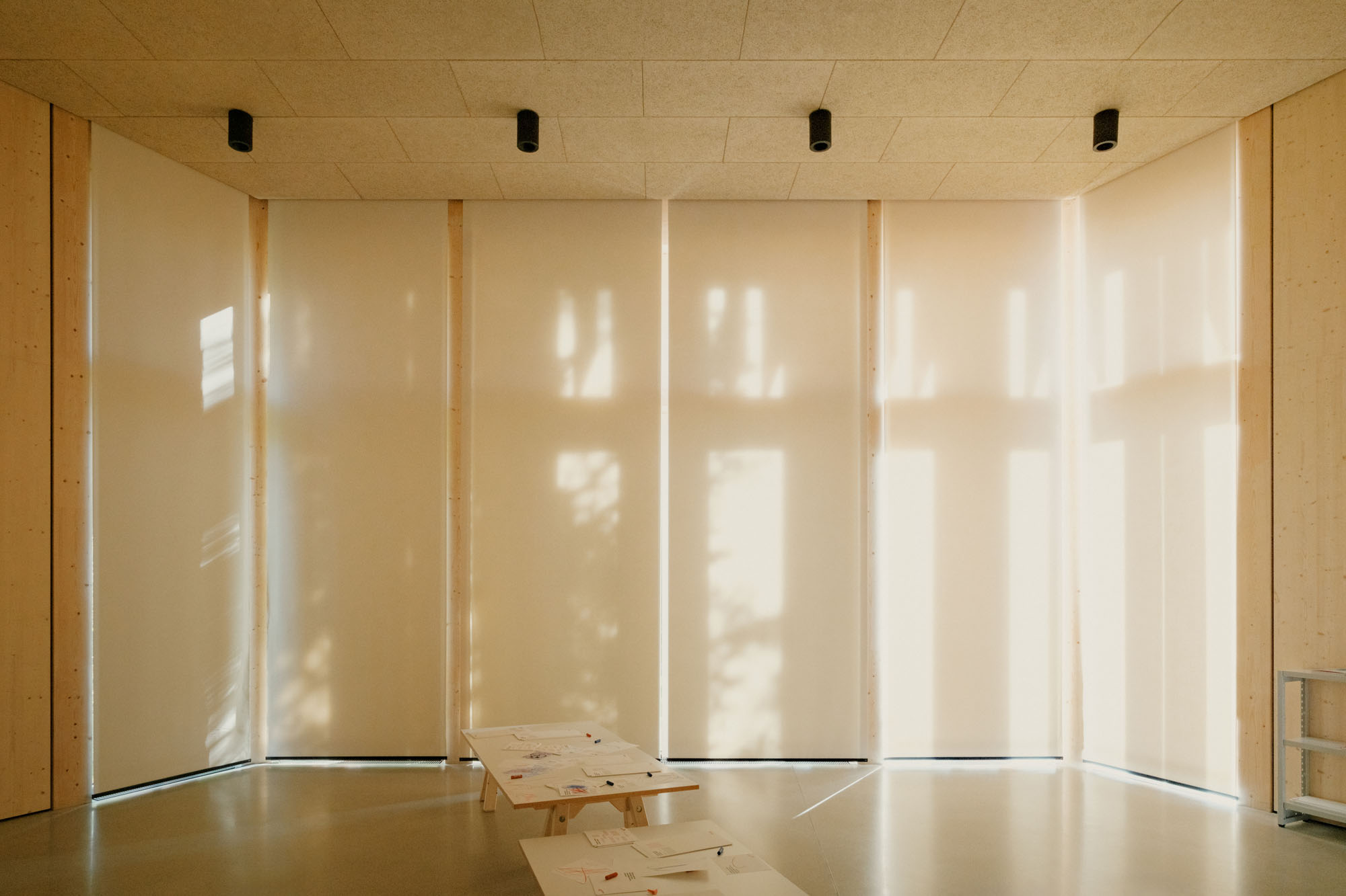 〈キンダークンストラボ(KinderKunstLabor)〉シェンカー・サルヴィ・ウェーバー・アーキテクツ(Schenker Salvi Weber Architekten)