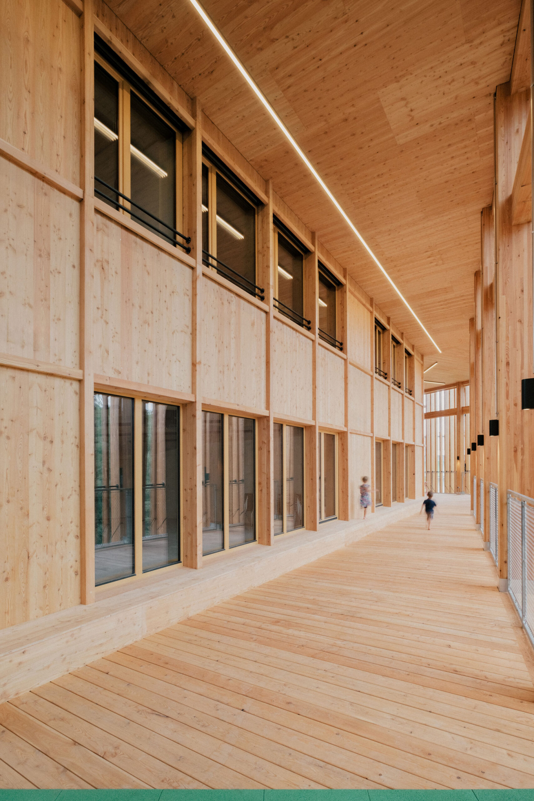 〈キンダークンストラボ(KinderKunstLabor)〉シェンカー・サルヴィ・ウェーバー・アーキテクツ(Schenker Salvi Weber Architekten)