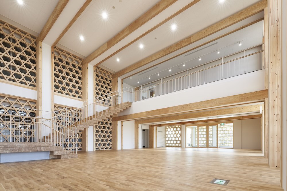AQ Group本社屋