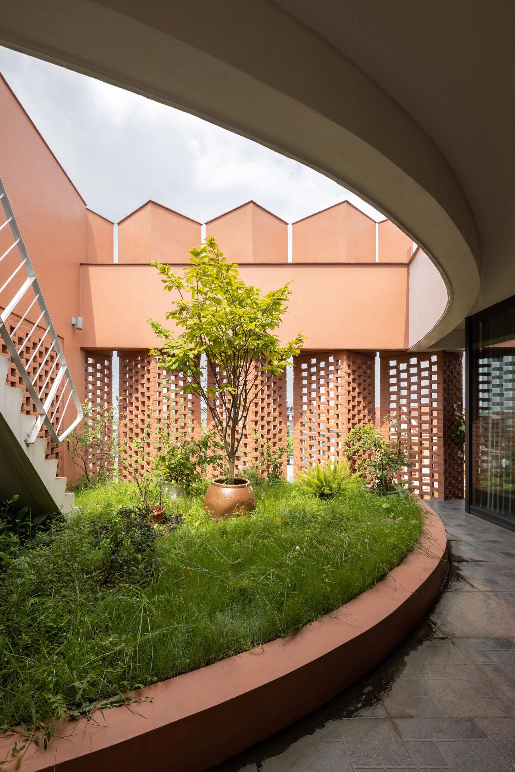 〈CUBE（Creative Usage of Bricks & Earth）〉H&Pアーキテクツ（H&P Architects）