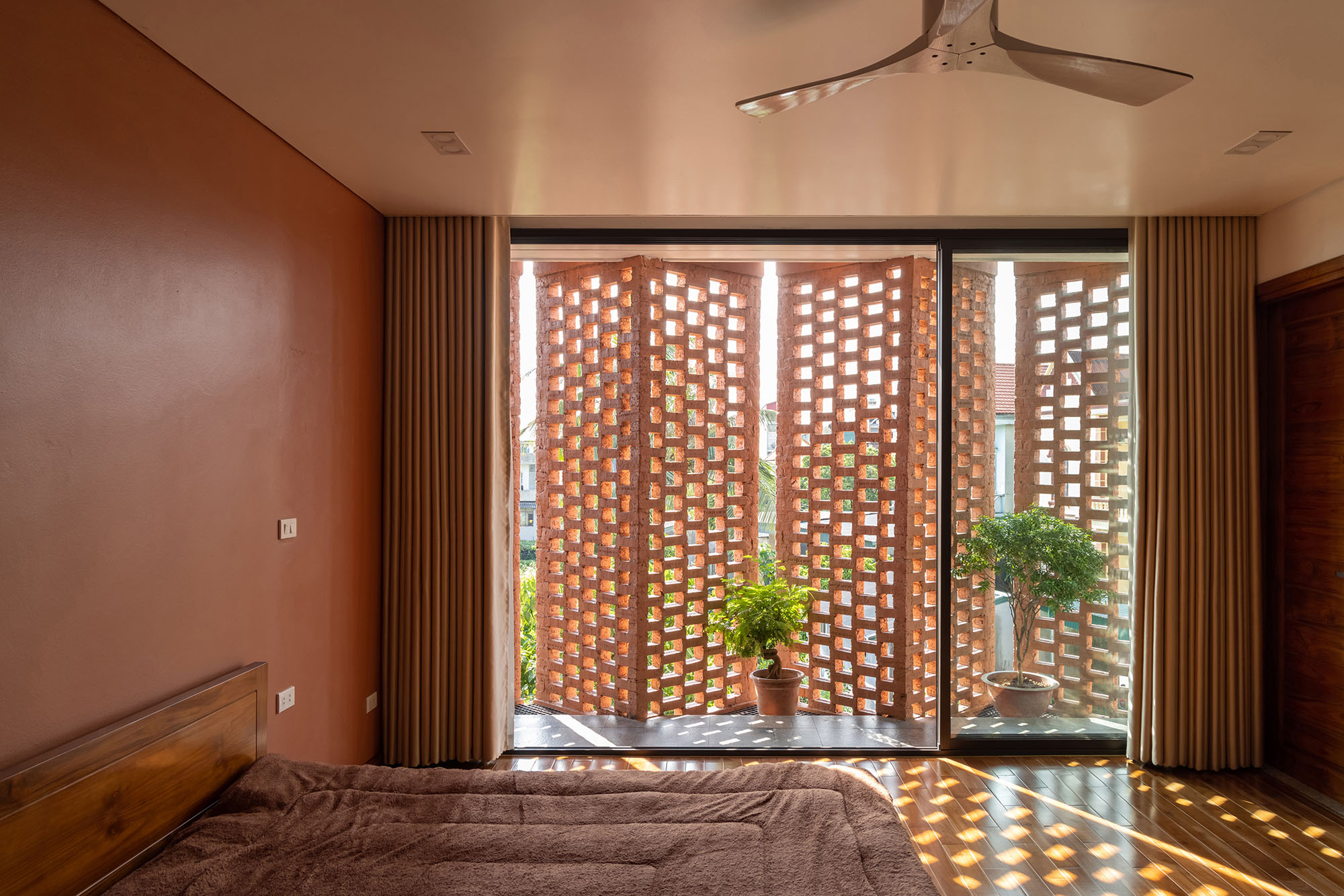〈CUBE（Creative Usage of Bricks & Earth）〉H&Pアーキテクツ（H&P Architects）